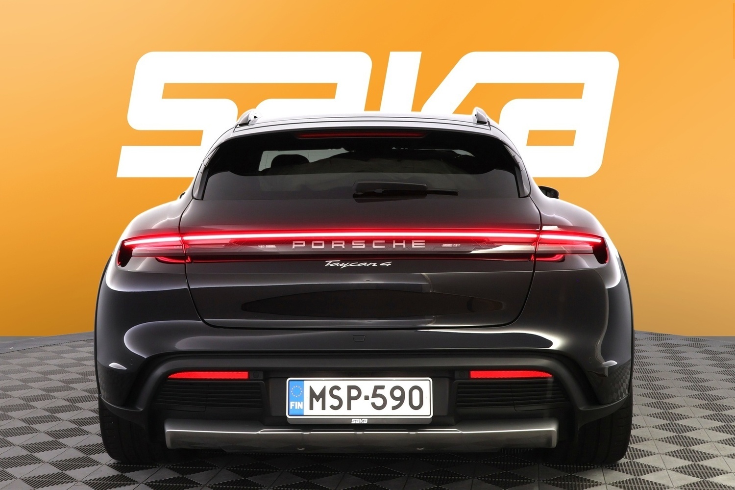 Porsche Taycan vaihtoauto