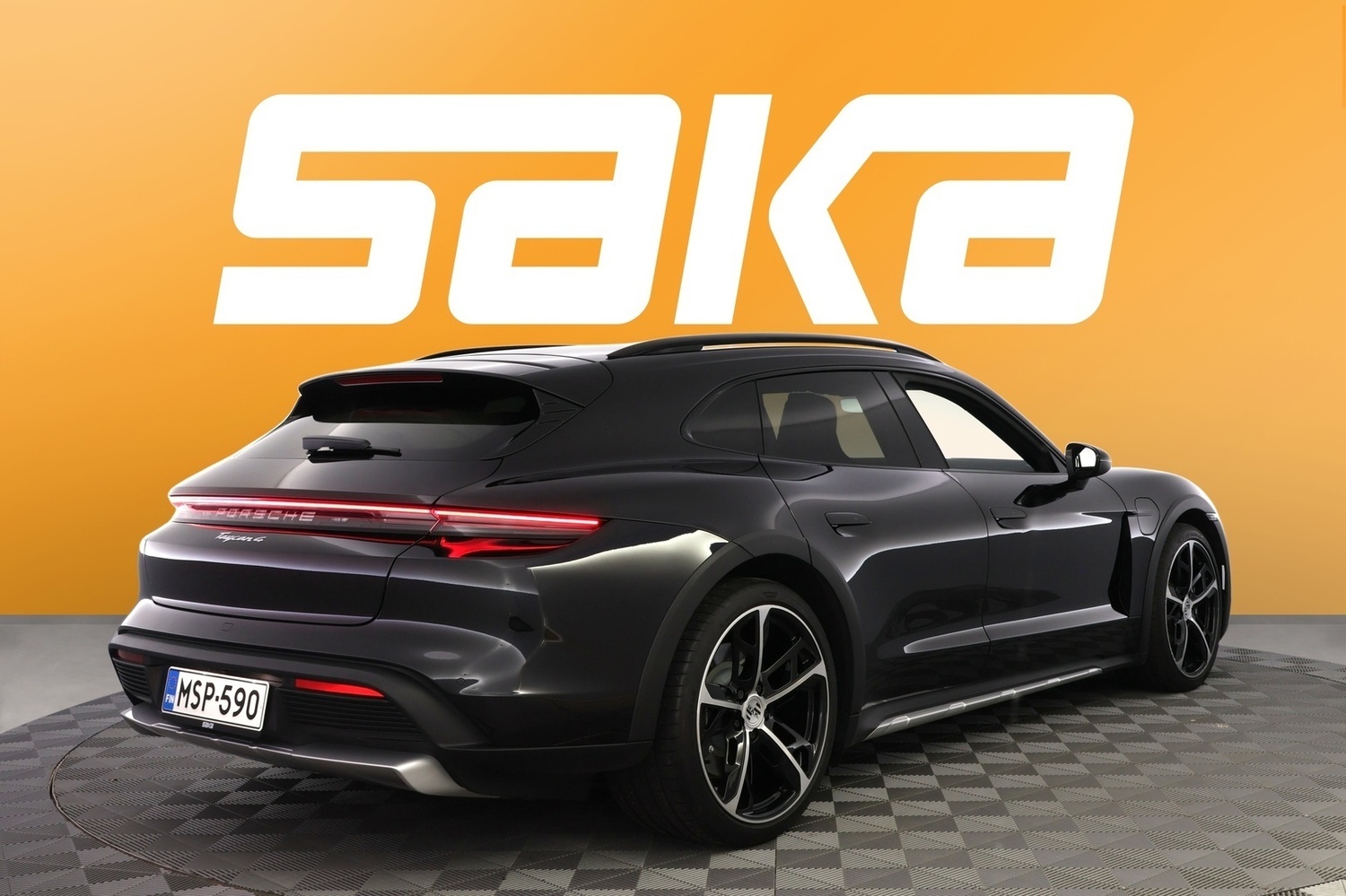 Porsche Taycan vaihtoauto