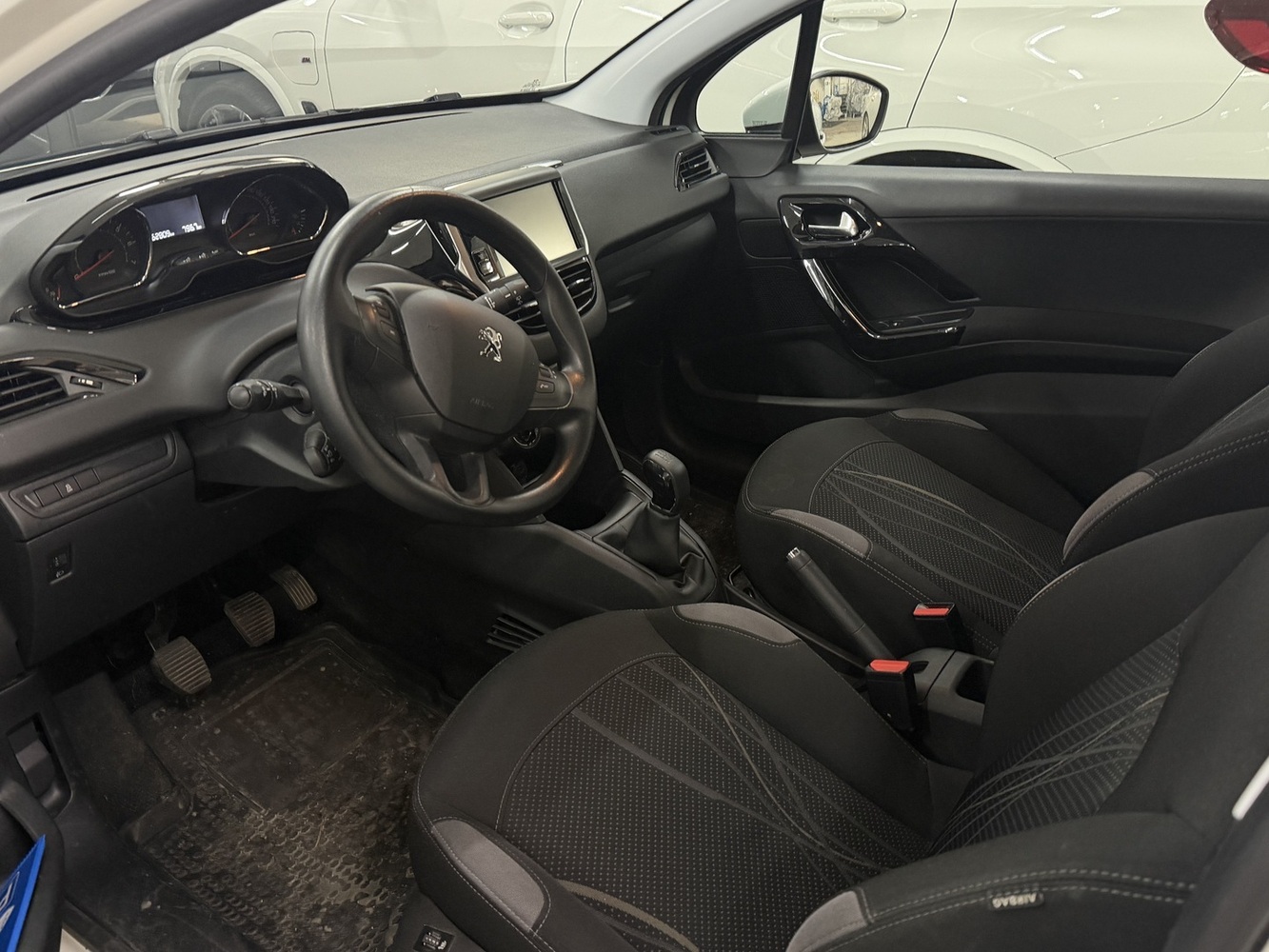 Peugeot 208 vaihtoauto