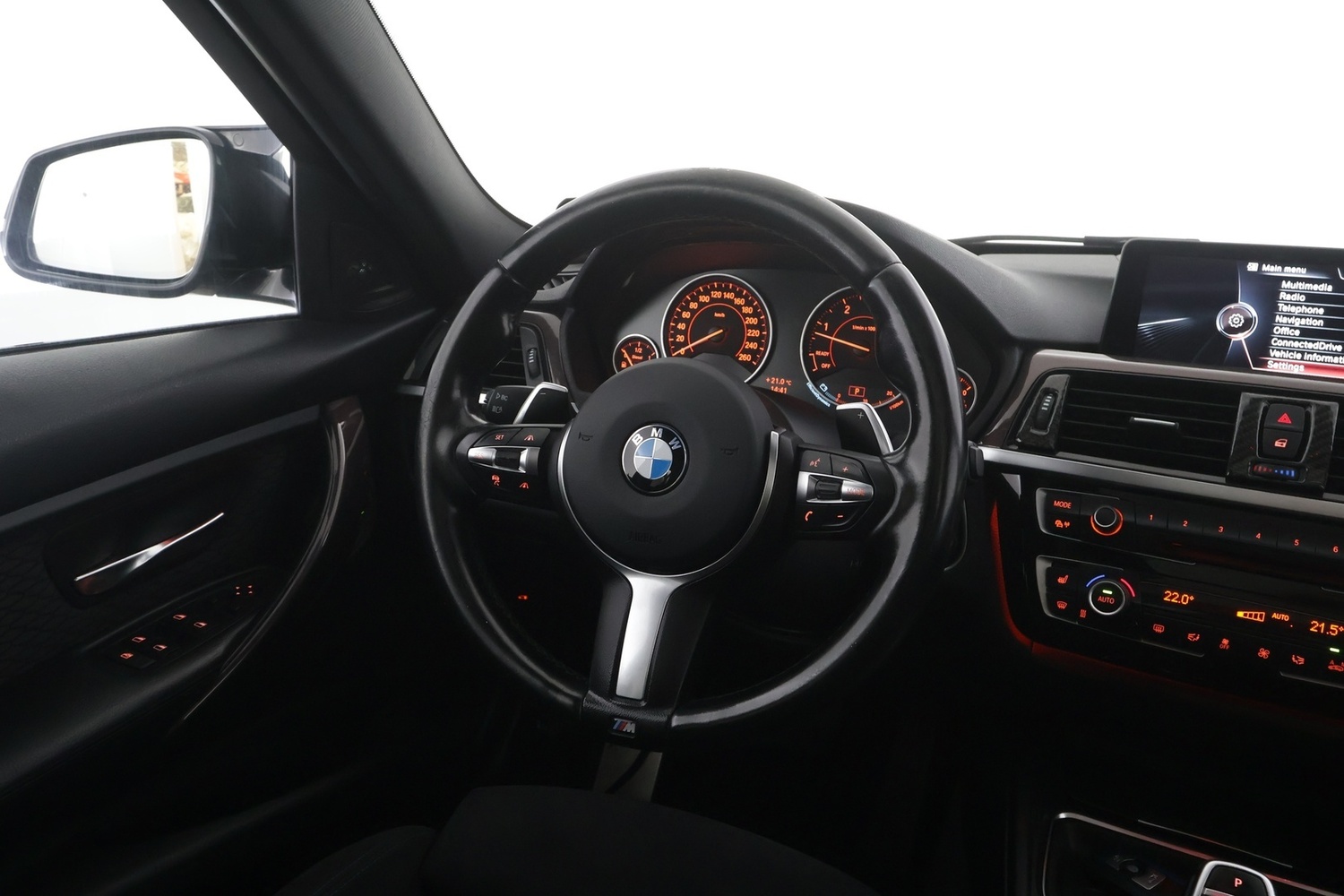 BMW 330 vaihtoauto