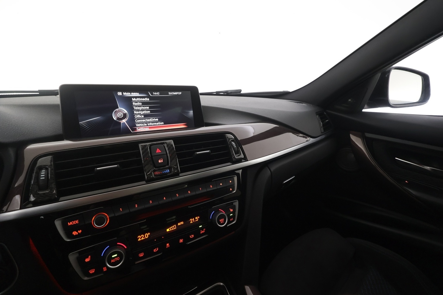 BMW 330 vaihtoauto