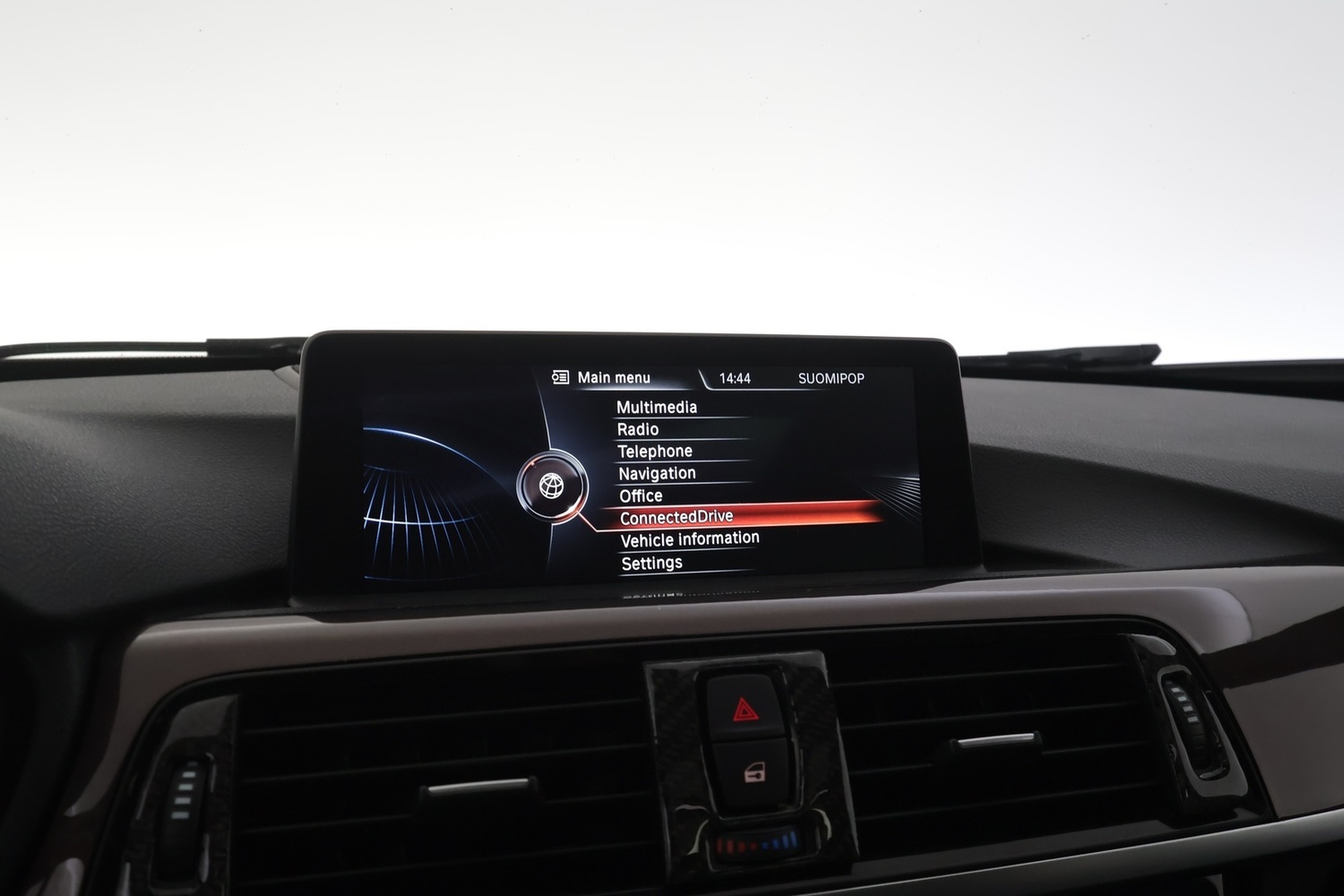 BMW 330 vaihtoauto