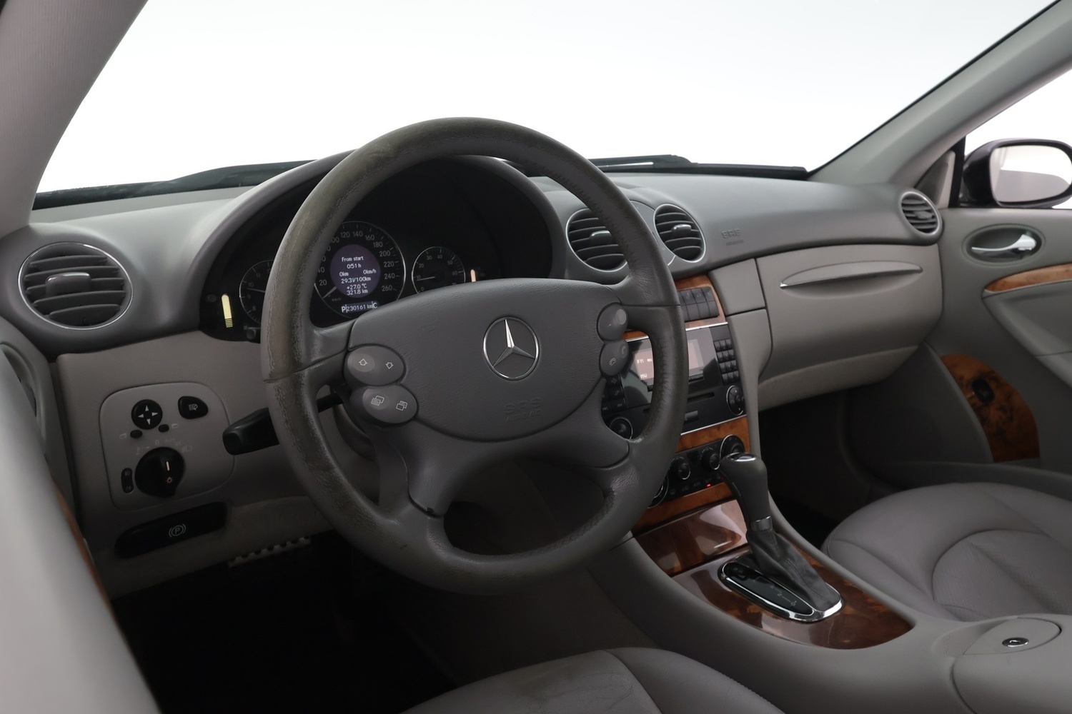 Mercedes-Benz CLK vaihtoauto