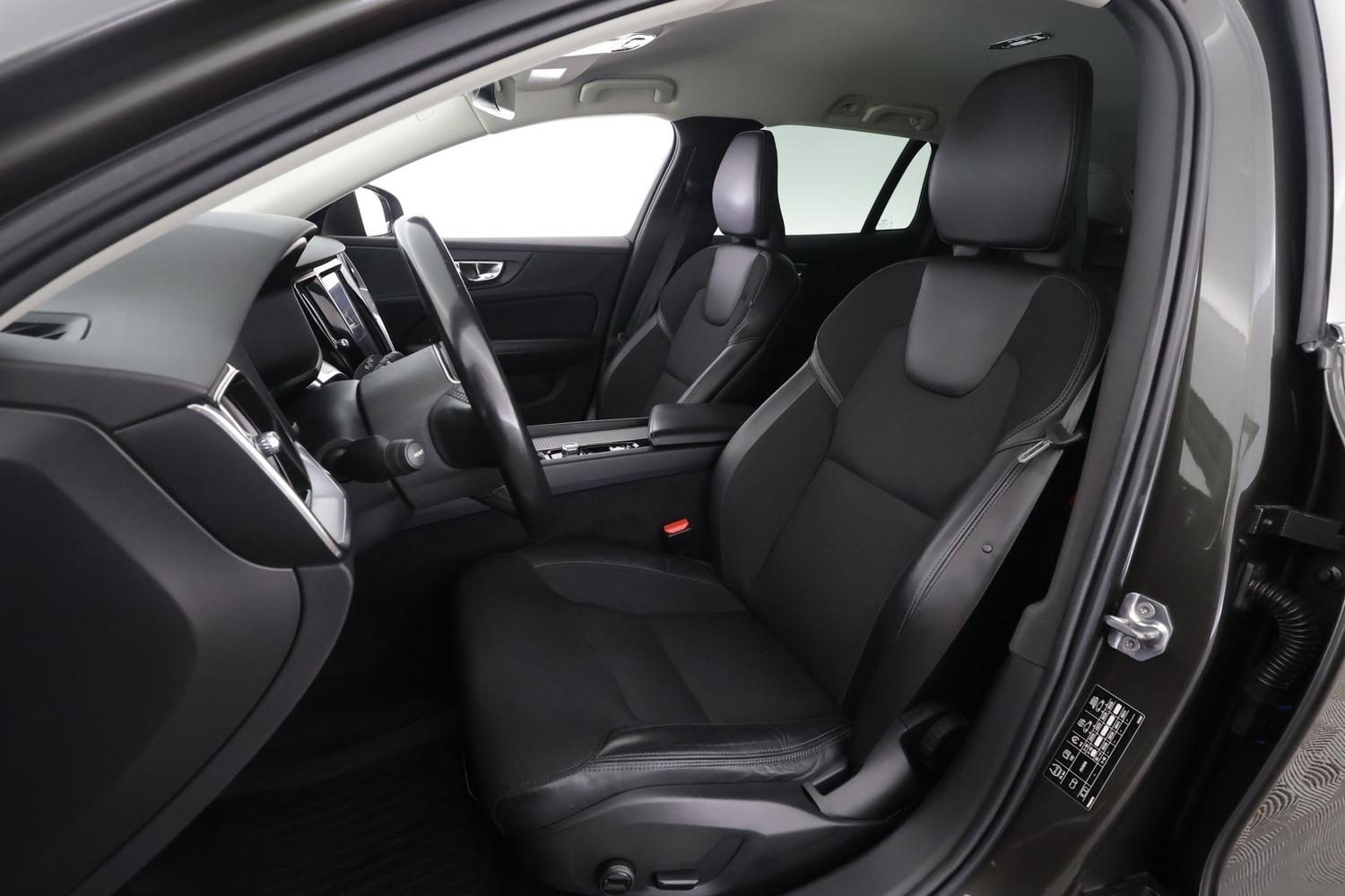 Volvo V60 Cross Country vaihtoauto