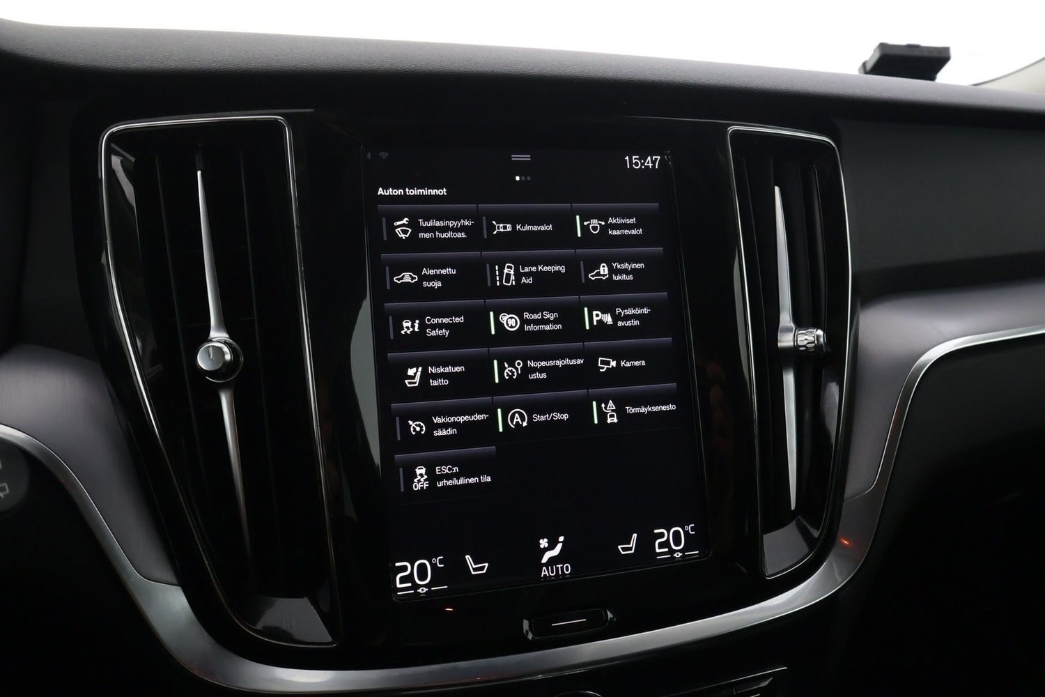 Volvo V60 Cross Country vaihtoauto