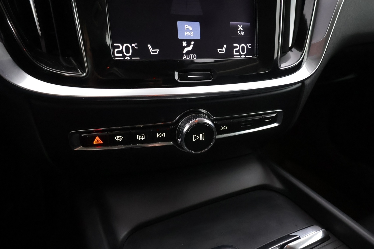 Volvo V60 Cross Country vaihtoauto