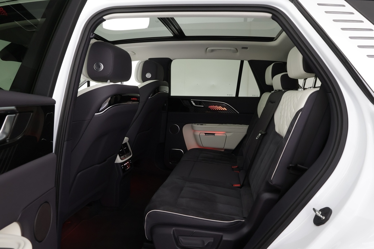 Hongqi E-HS9 vaihtoauto