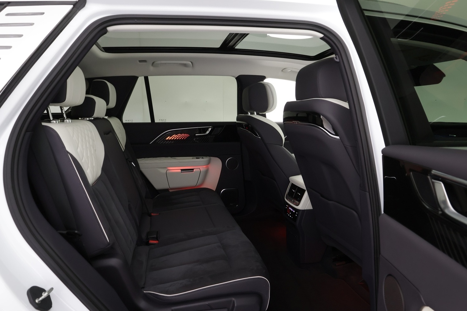 Hongqi E-HS9 vaihtoauto