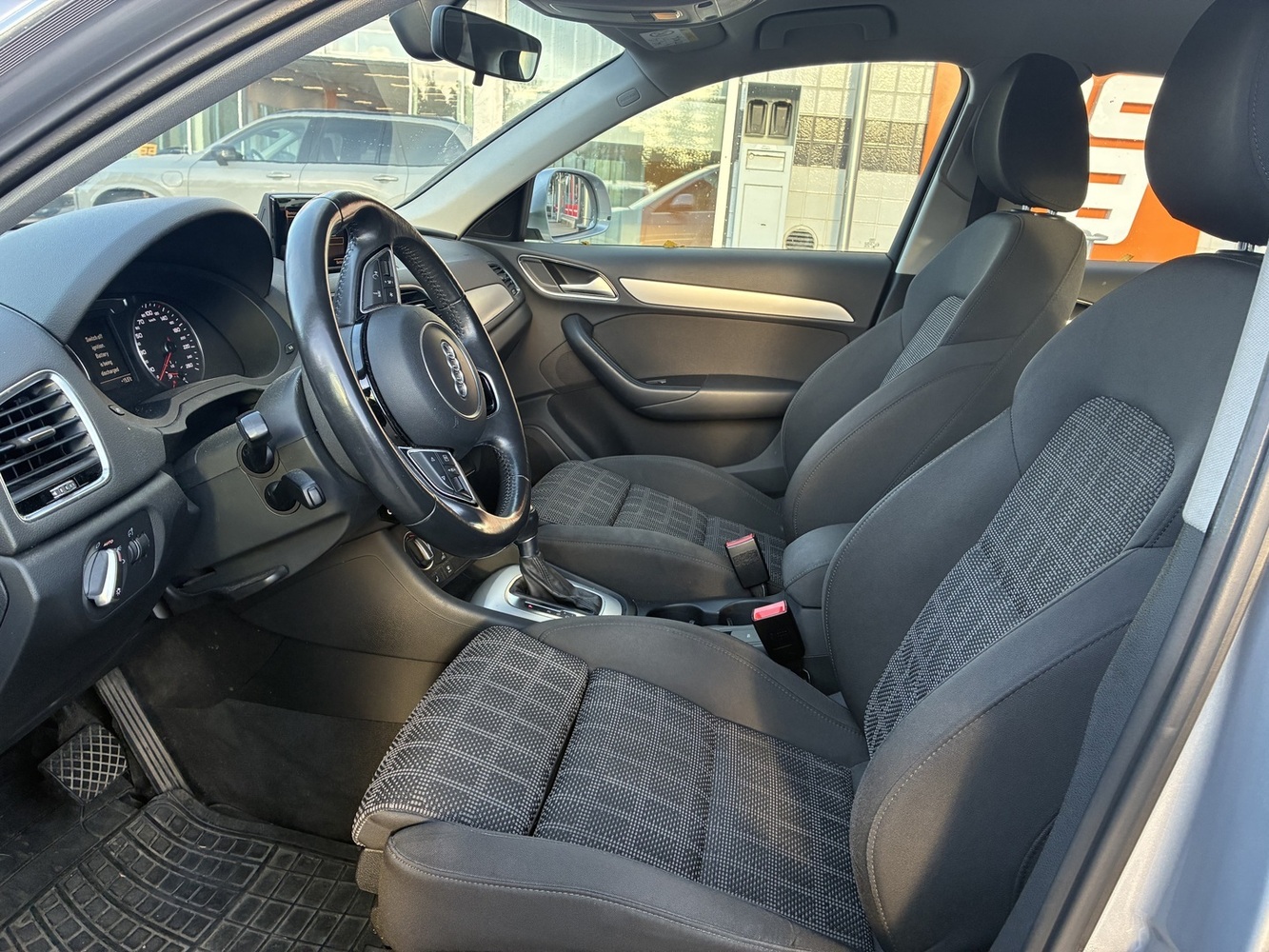 Audi Q3 vaihtoauto