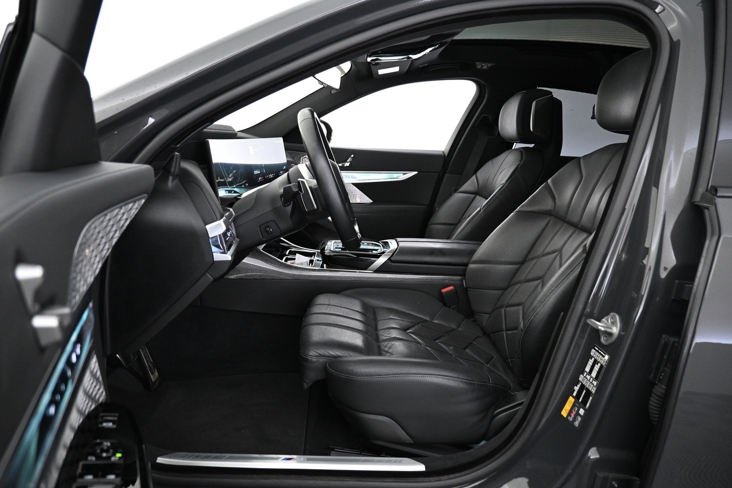 BMW i7 vaihtoauto