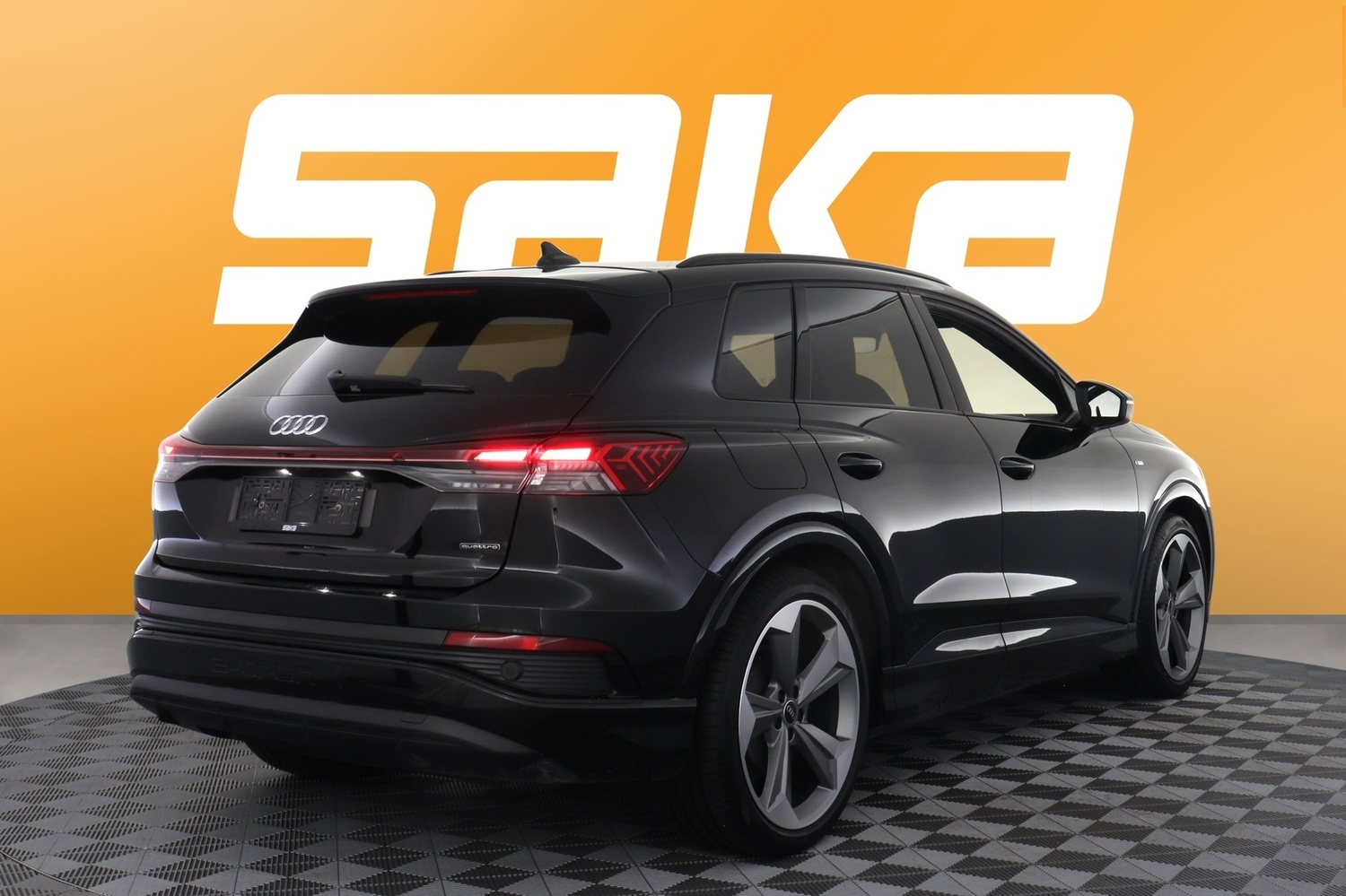 Audi Q4 e-tron vaihtoauto