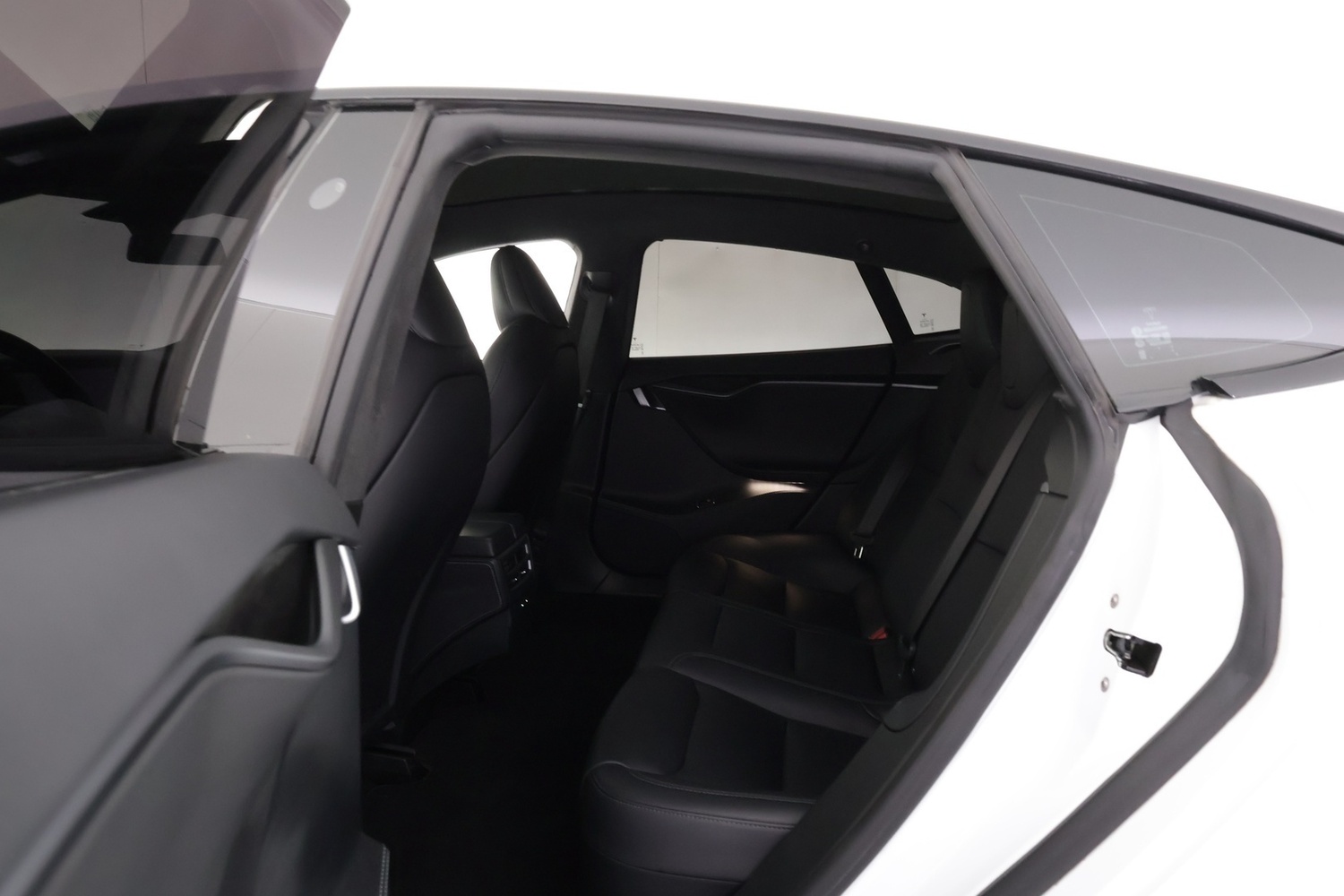 Tesla Model S vaihtoauto