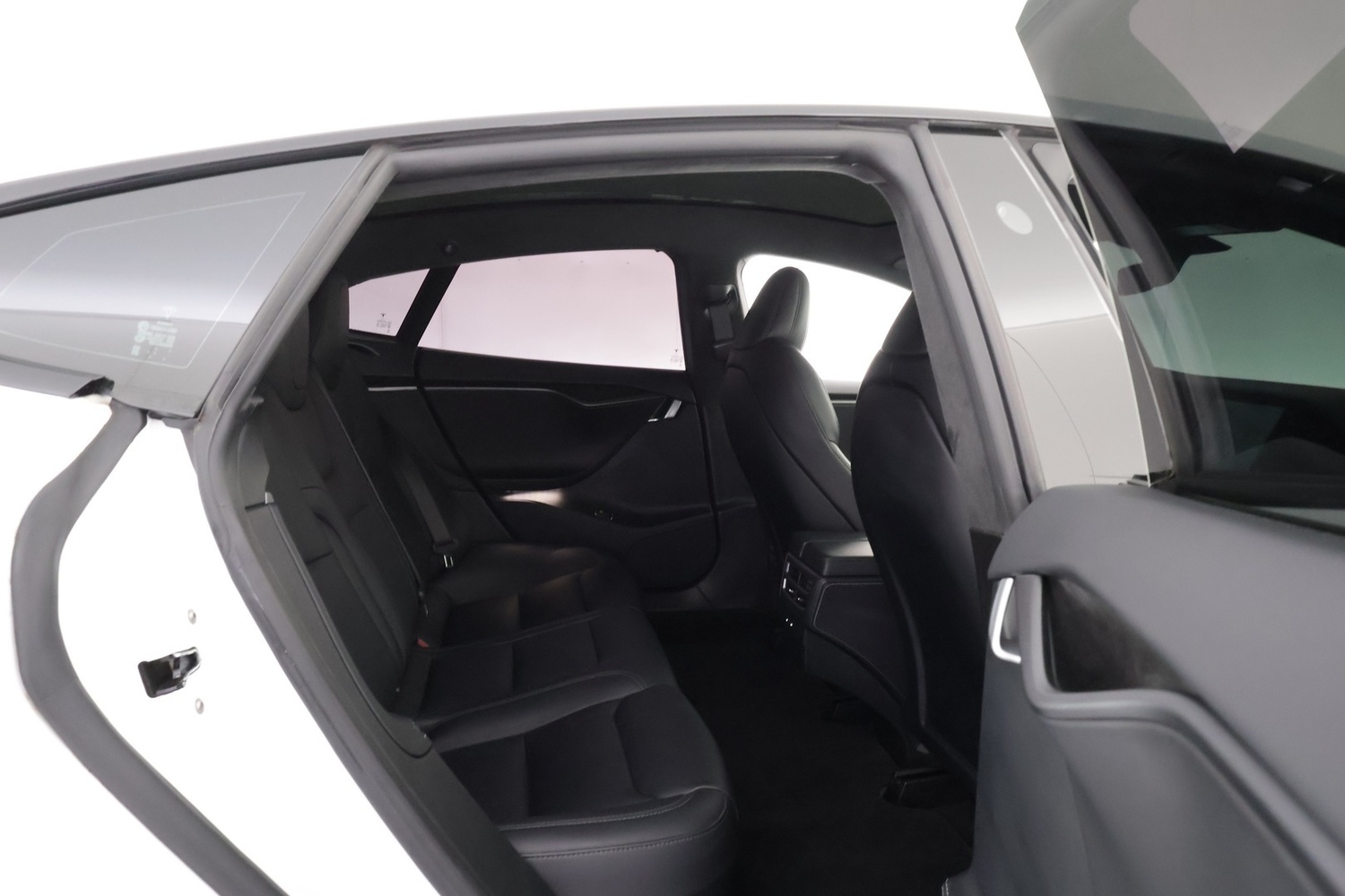 Tesla Model S vaihtoauto