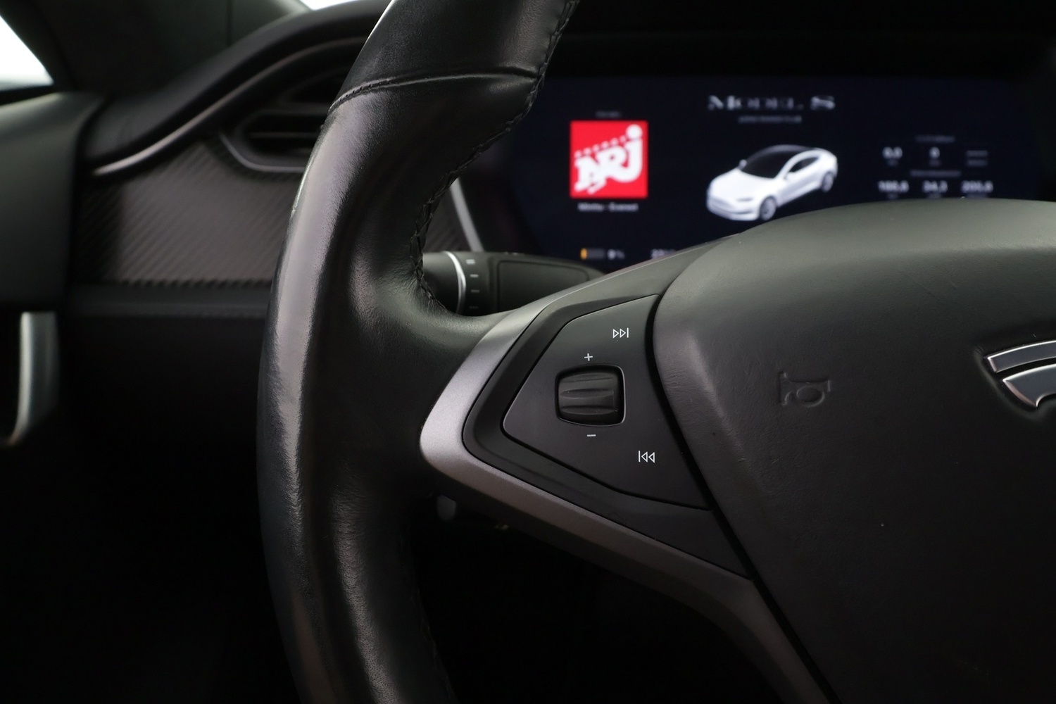 Tesla Model S vaihtoauto
