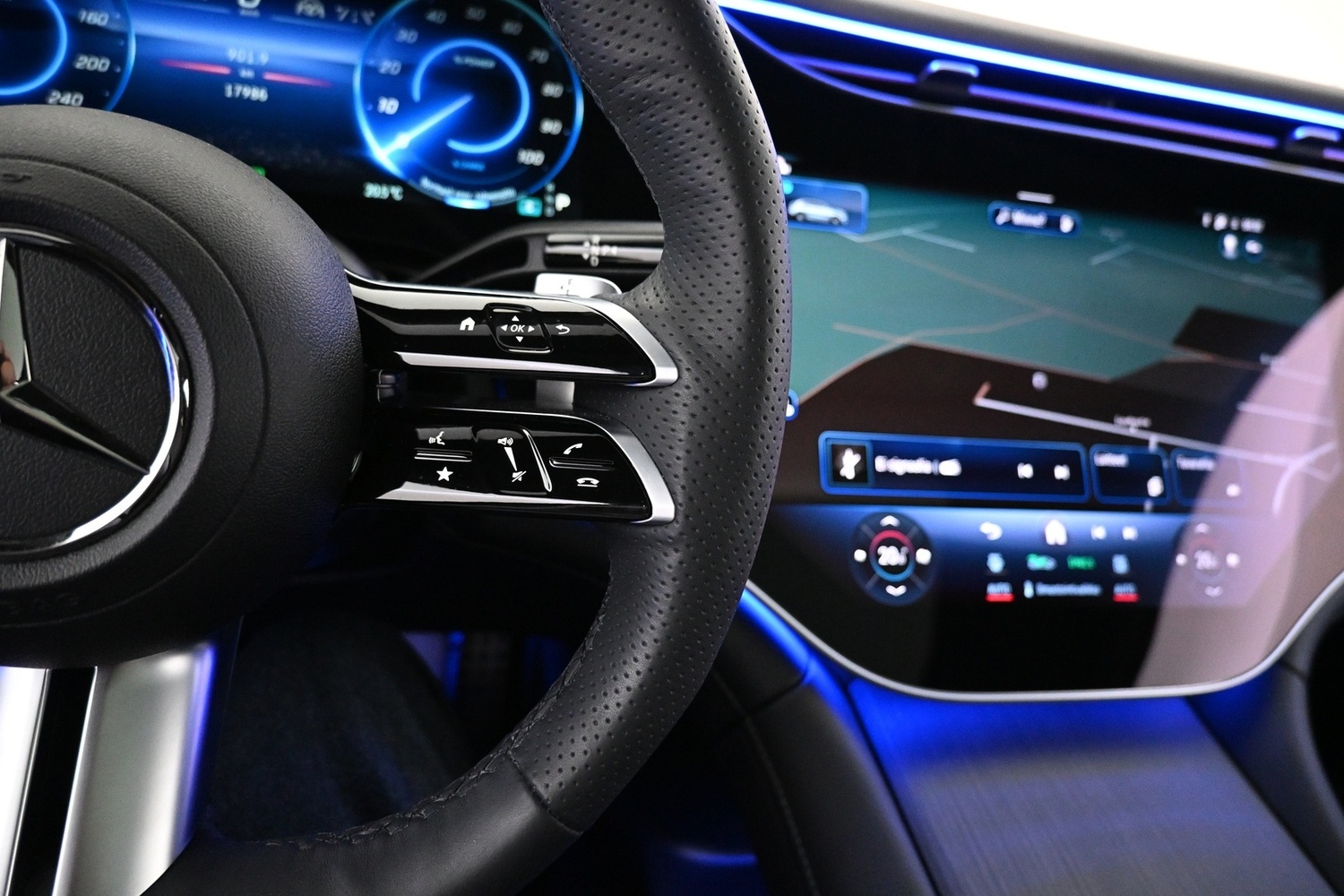 Mercedes-Benz EQE vaihtoauto