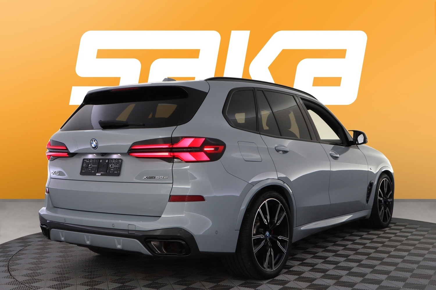 BMW X5 vaihtoauto