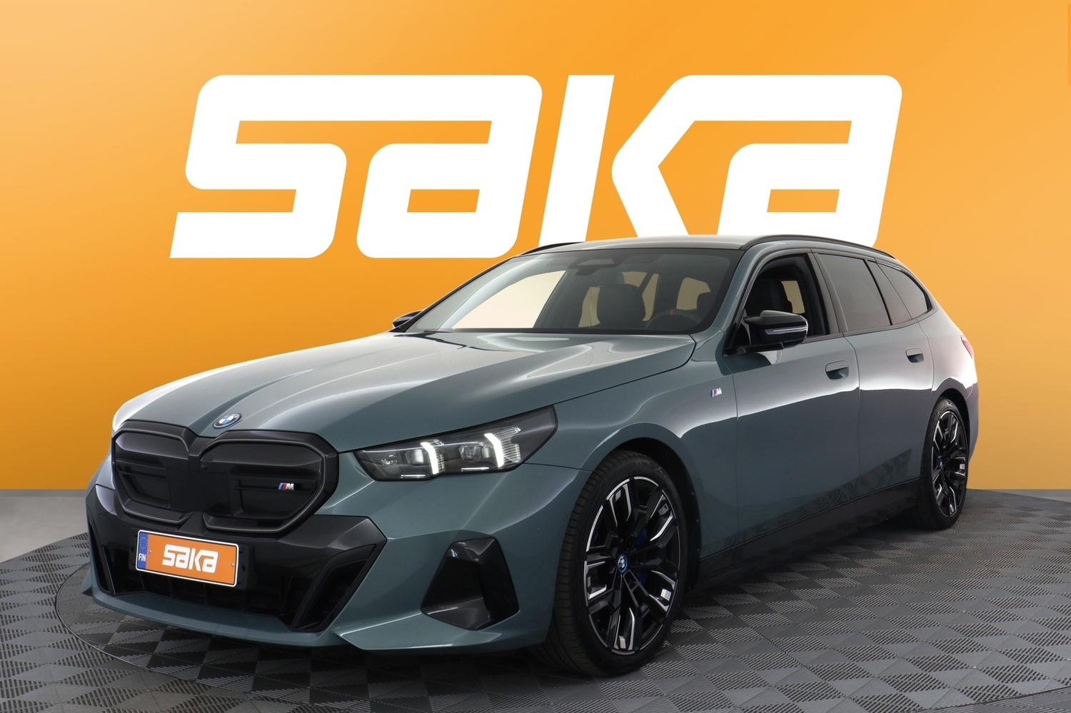 BMW i5 M60 vaihtoauto