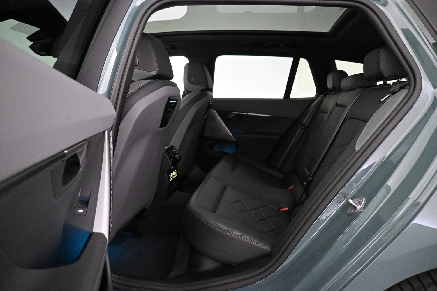 BMW i5 M60 vaihtoauto
