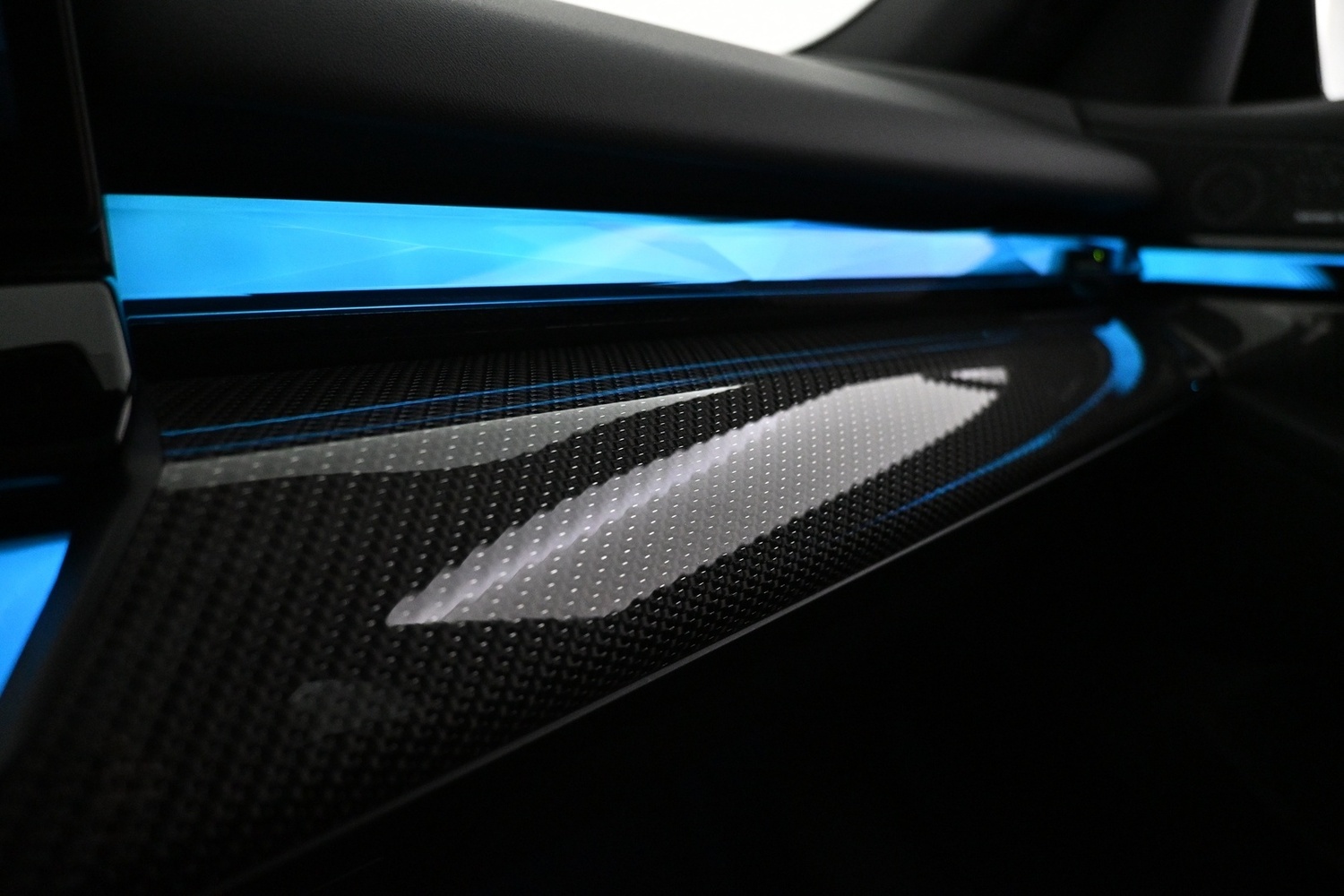 BMW i5 M60 vaihtoauto
