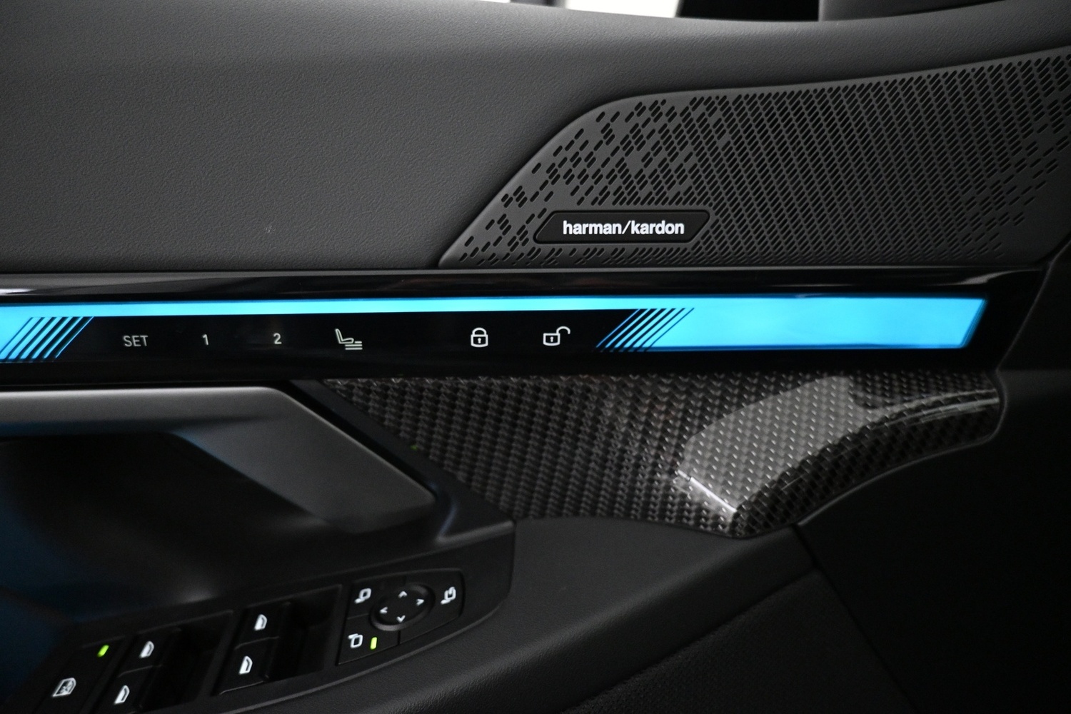 BMW i5 M60 vaihtoauto