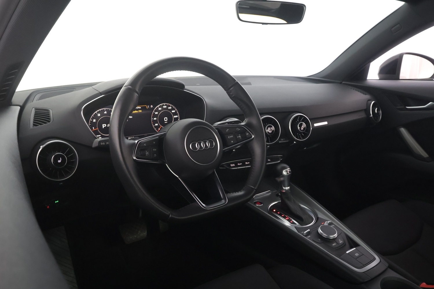 Audi TT vaihtoauto