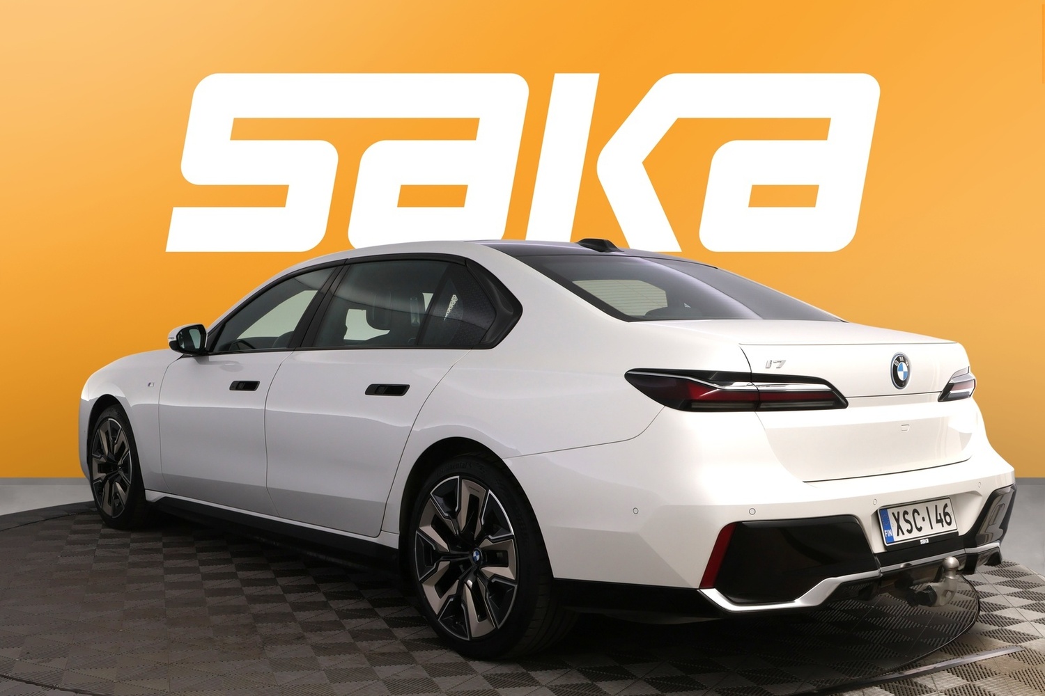 BMW i7 vaihtoauto