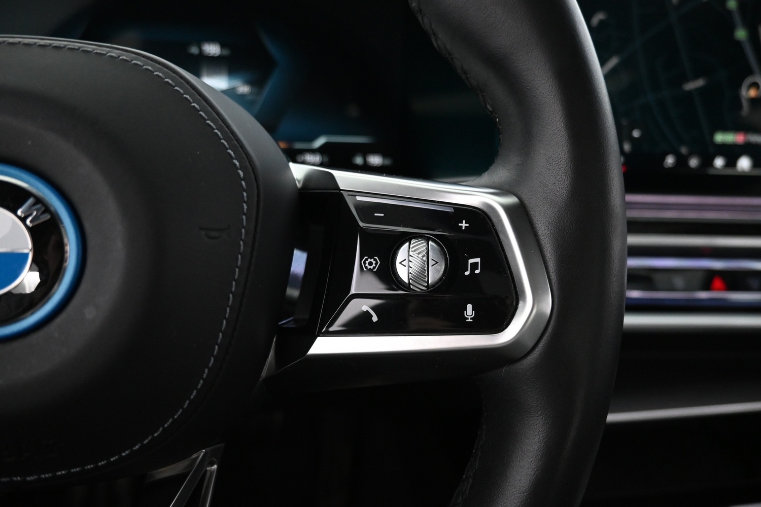 BMW i7 vaihtoauto