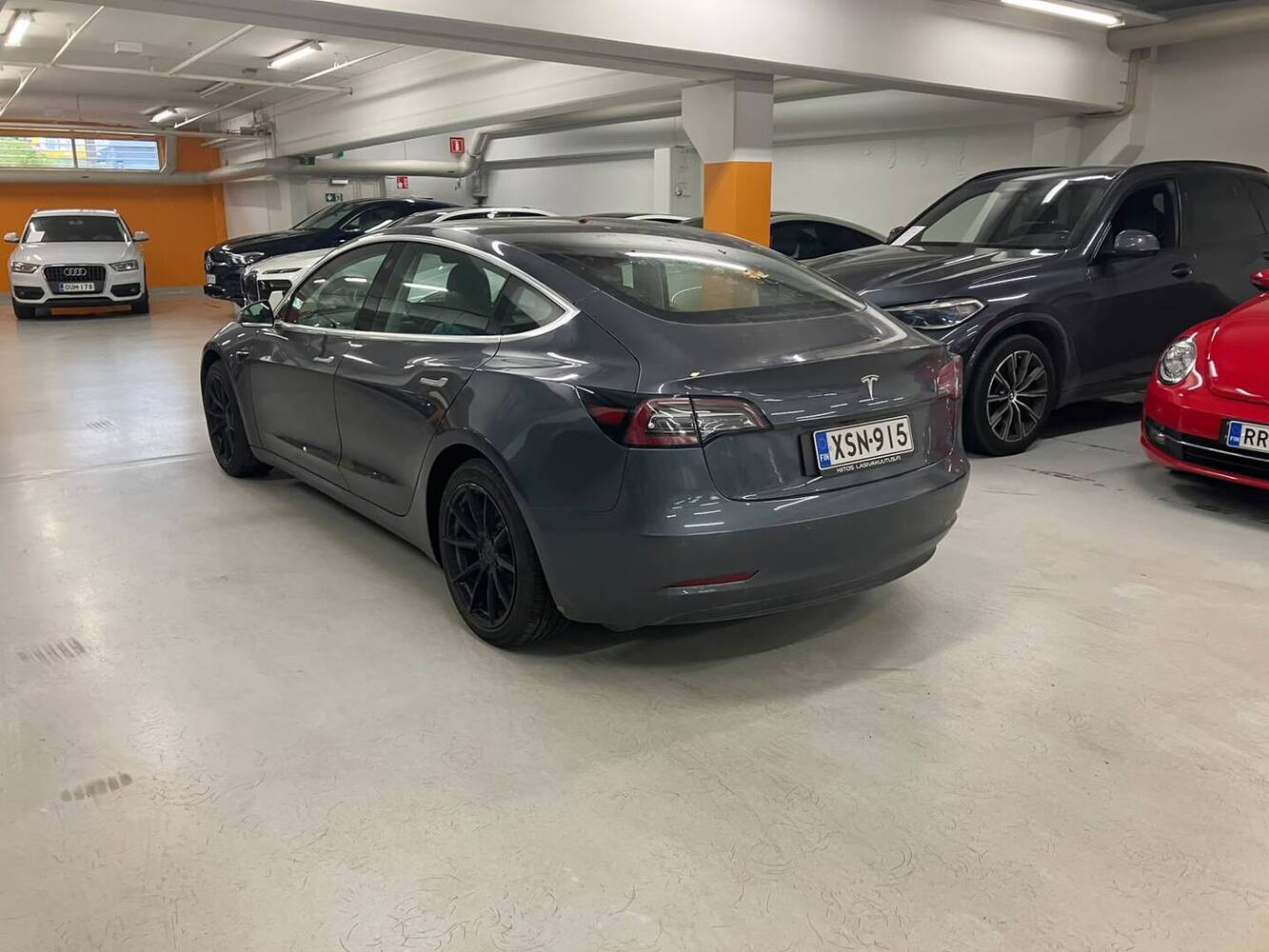 Tesla Model 3 vaihtoauto