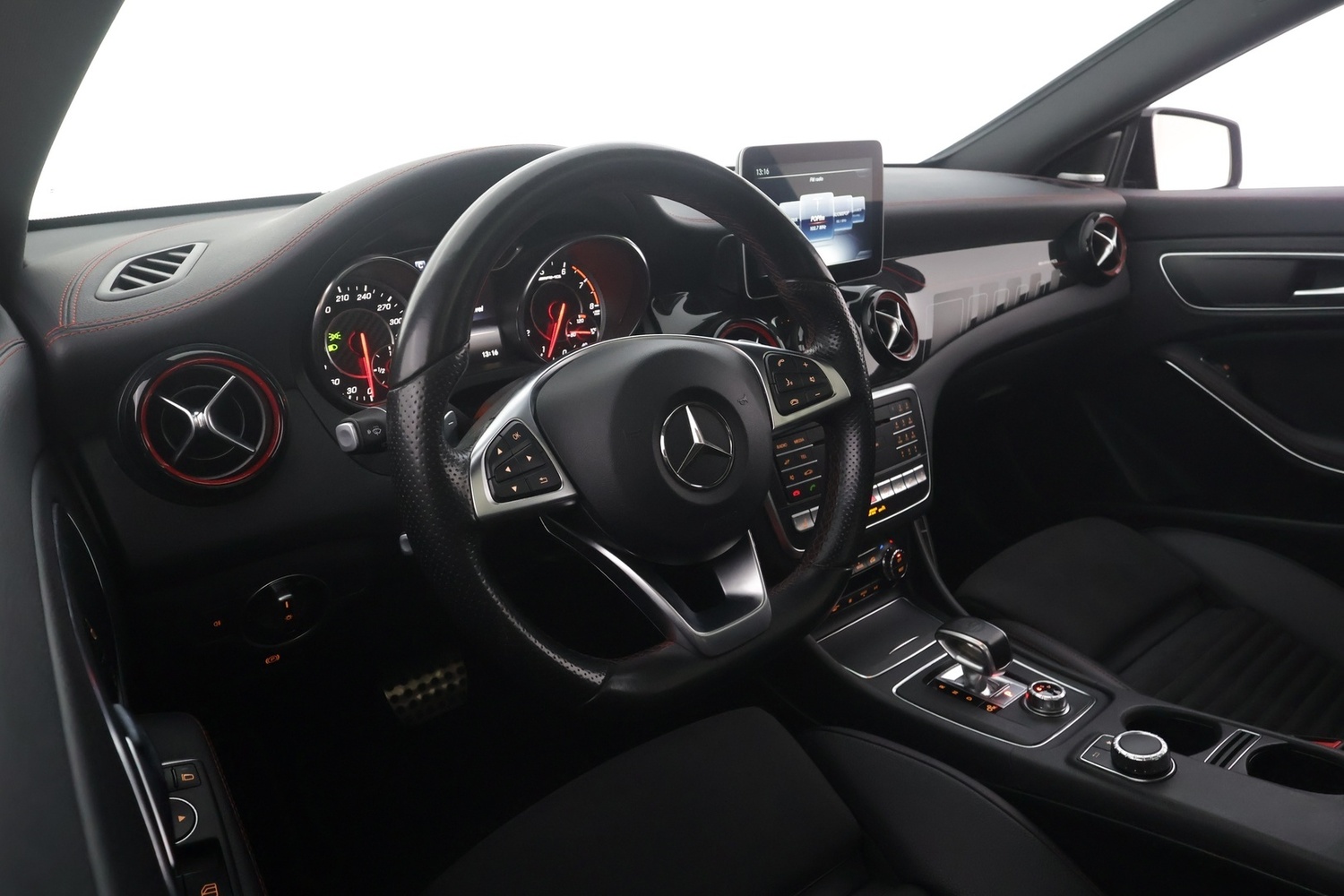 Mercedes-Benz CLA vaihtoauto