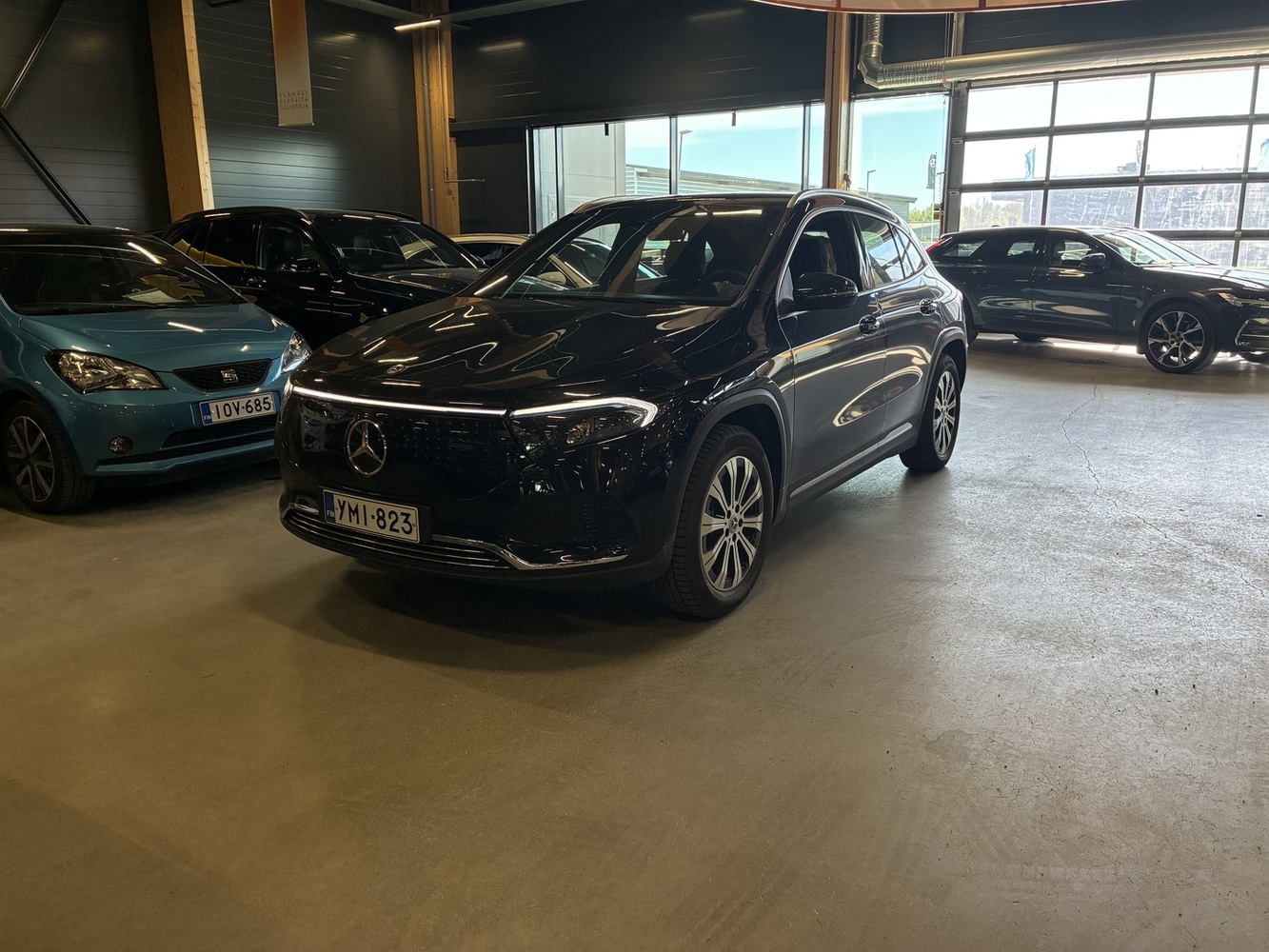 Mercedes-Benz EQA vaihtoauto