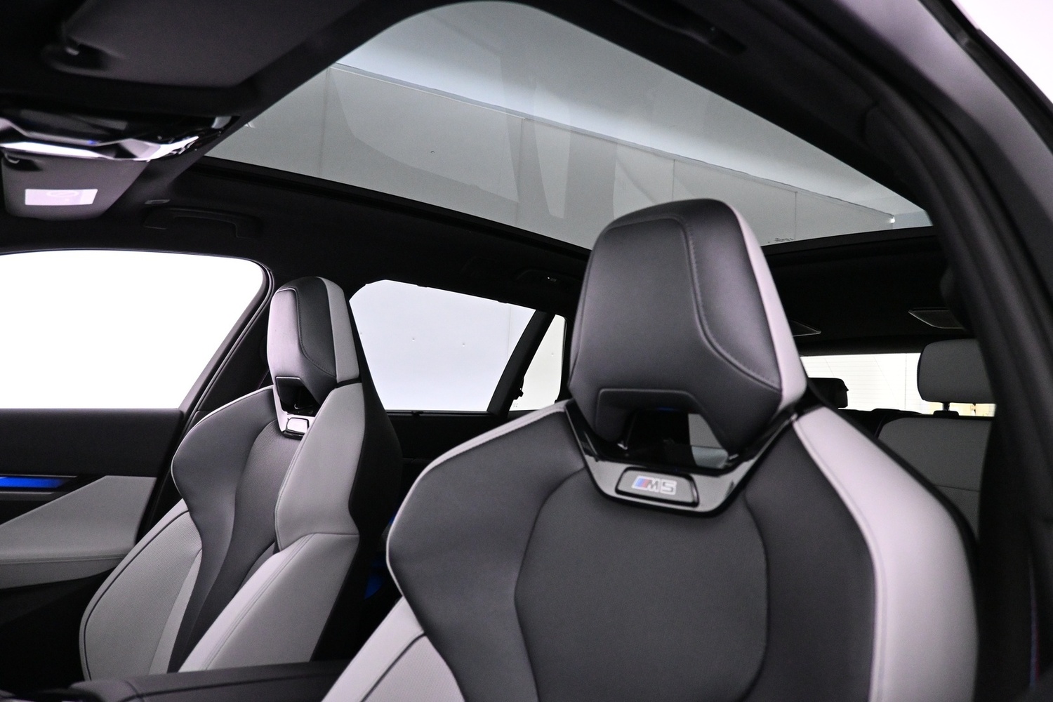 BMW M5 vaihtoauto