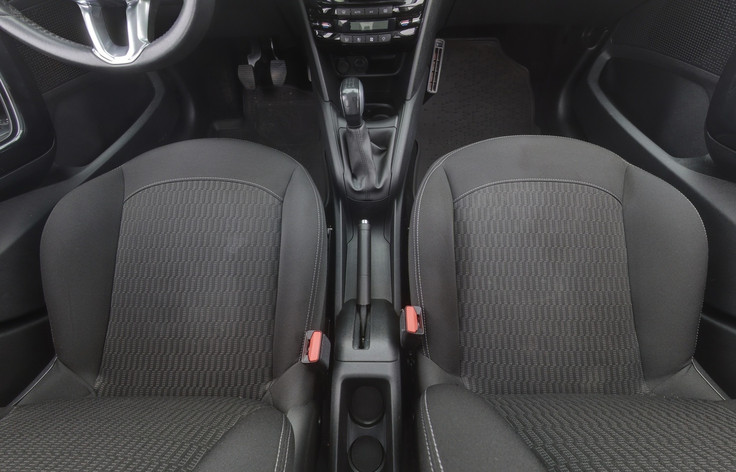 Peugeot 208 vaihtoauto