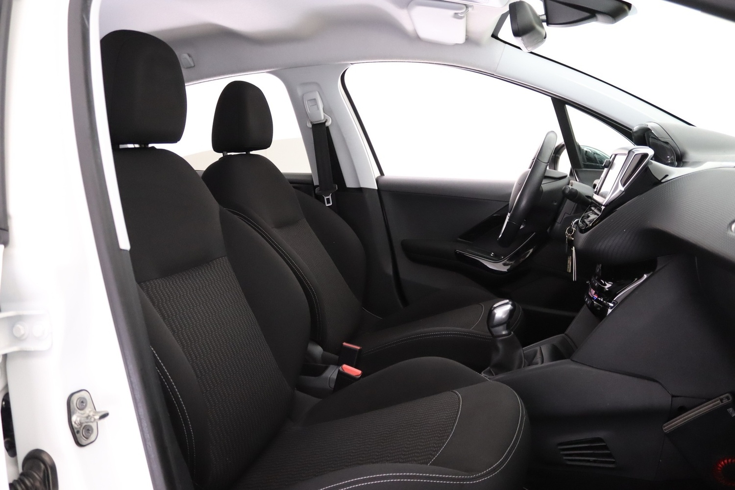 Peugeot 208 vaihtoauto