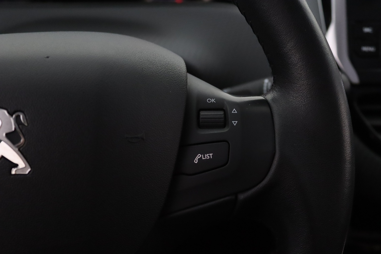 Peugeot 208 vaihtoauto