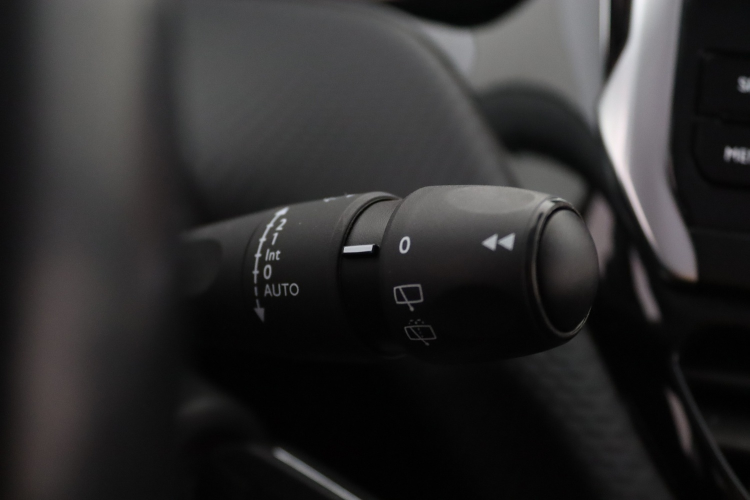 Peugeot 208 vaihtoauto