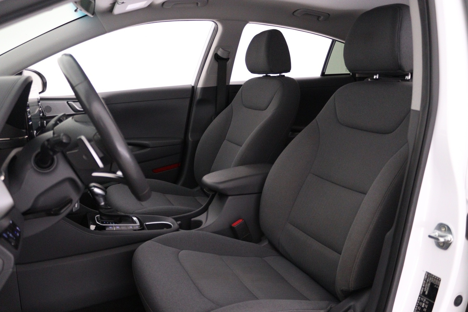 Hyundai IONIQ plug-in vaihtoauto