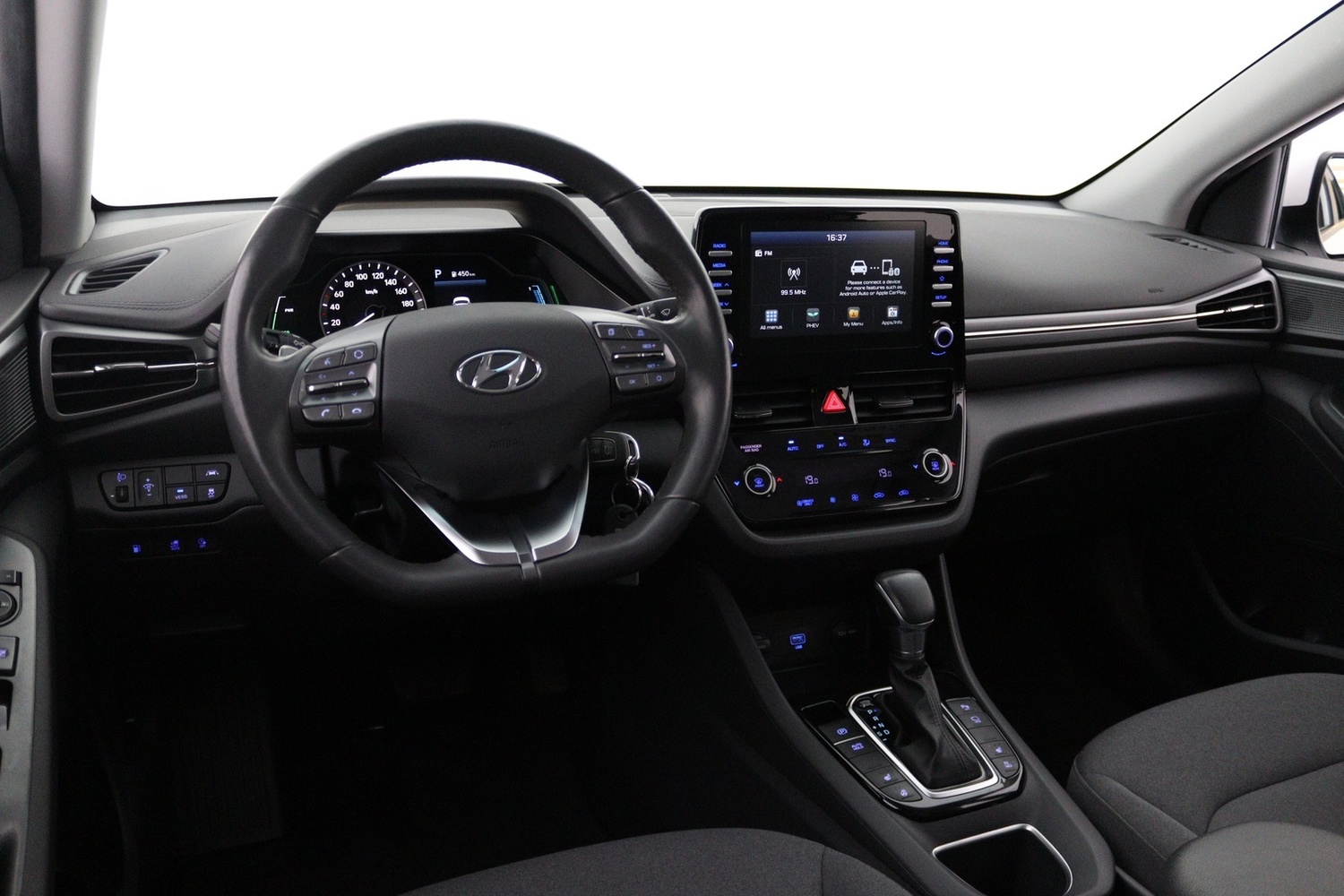 Hyundai IONIQ plug-in vaihtoauto