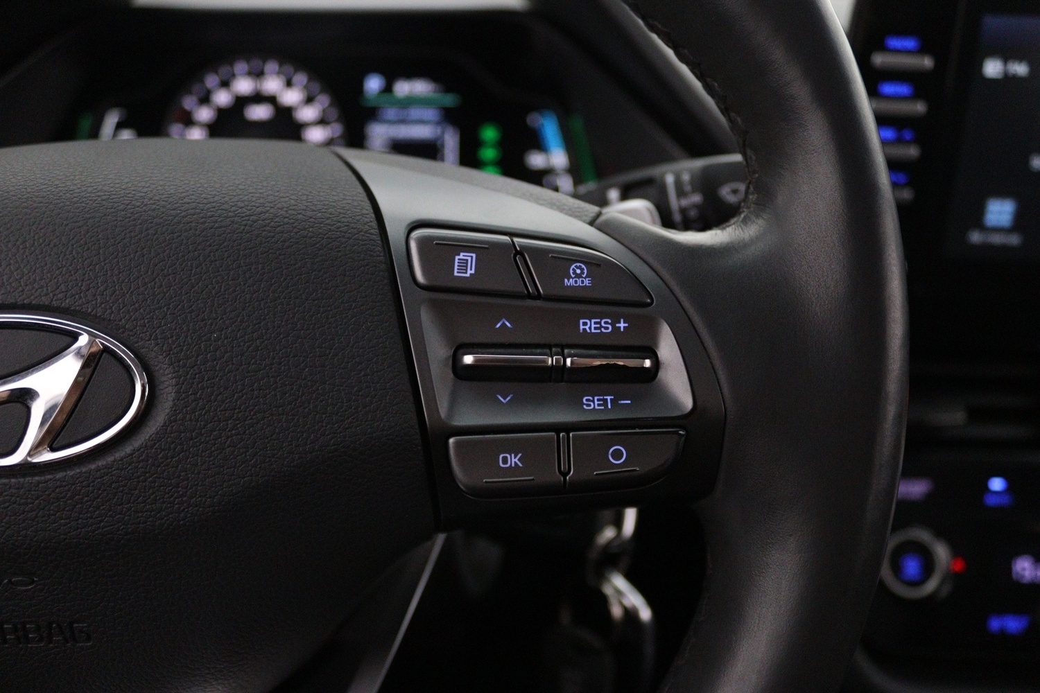 Hyundai IONIQ plug-in vaihtoauto