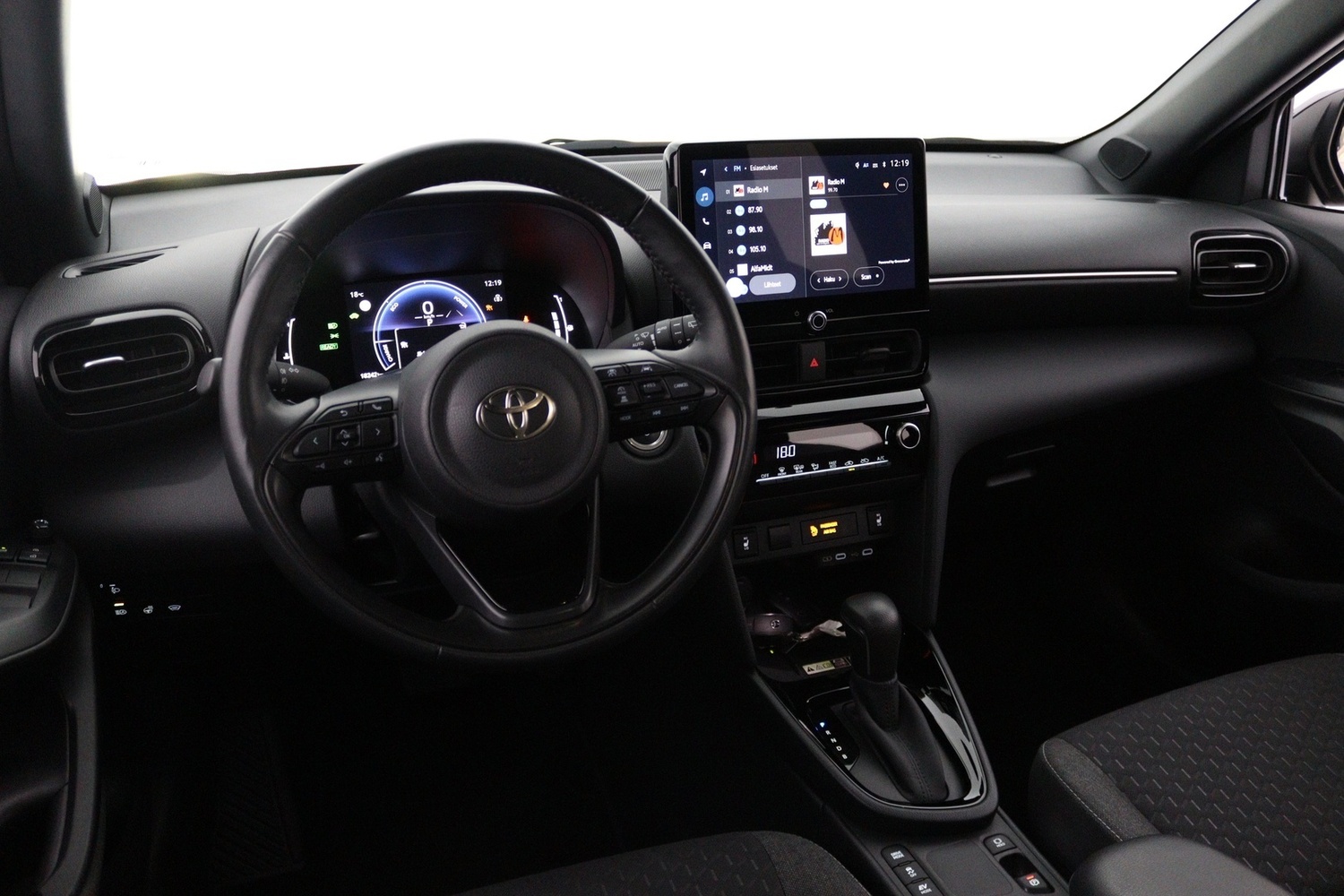 Toyota Yaris Cross vaihtoauto