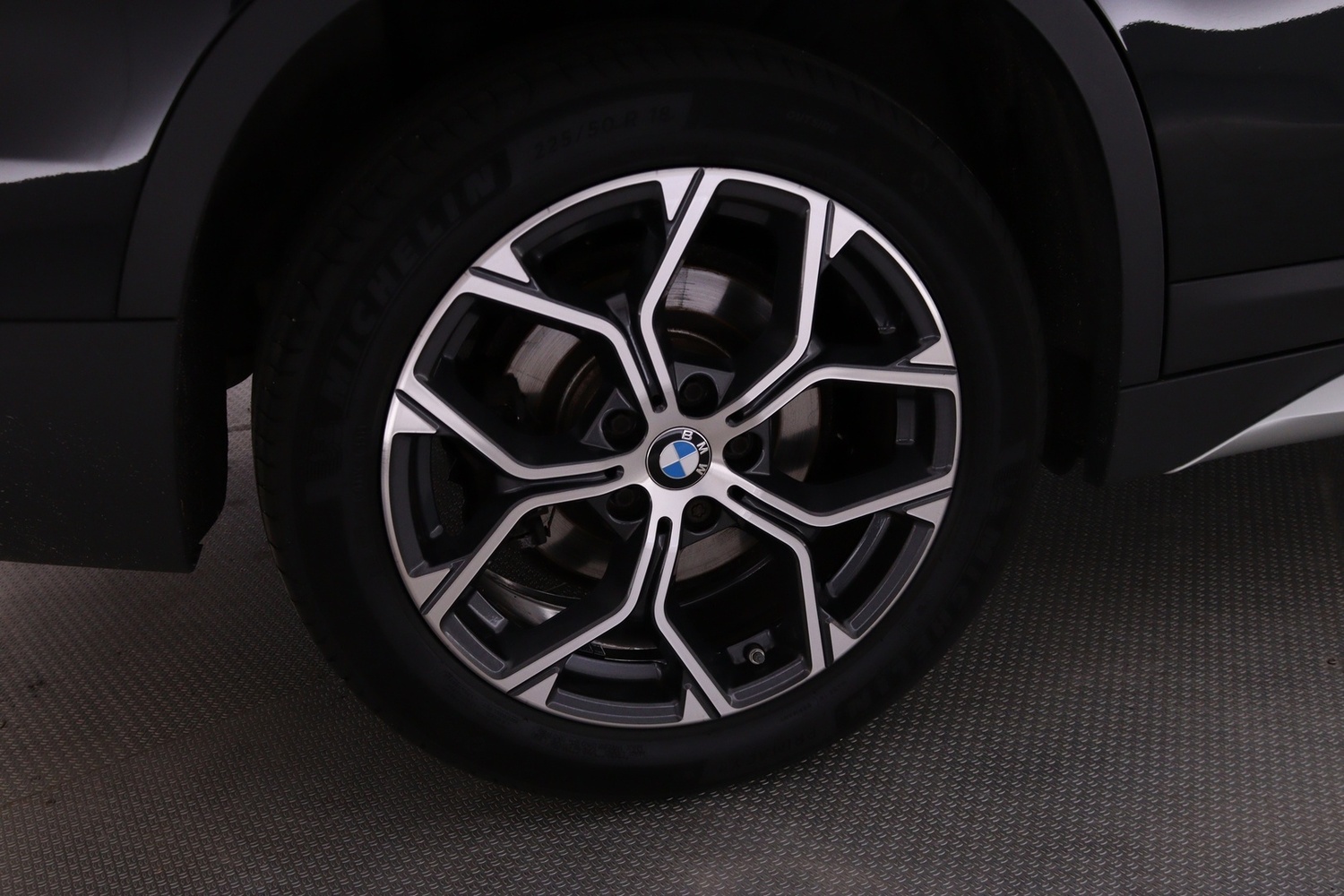 BMW X1 vaihtoauto