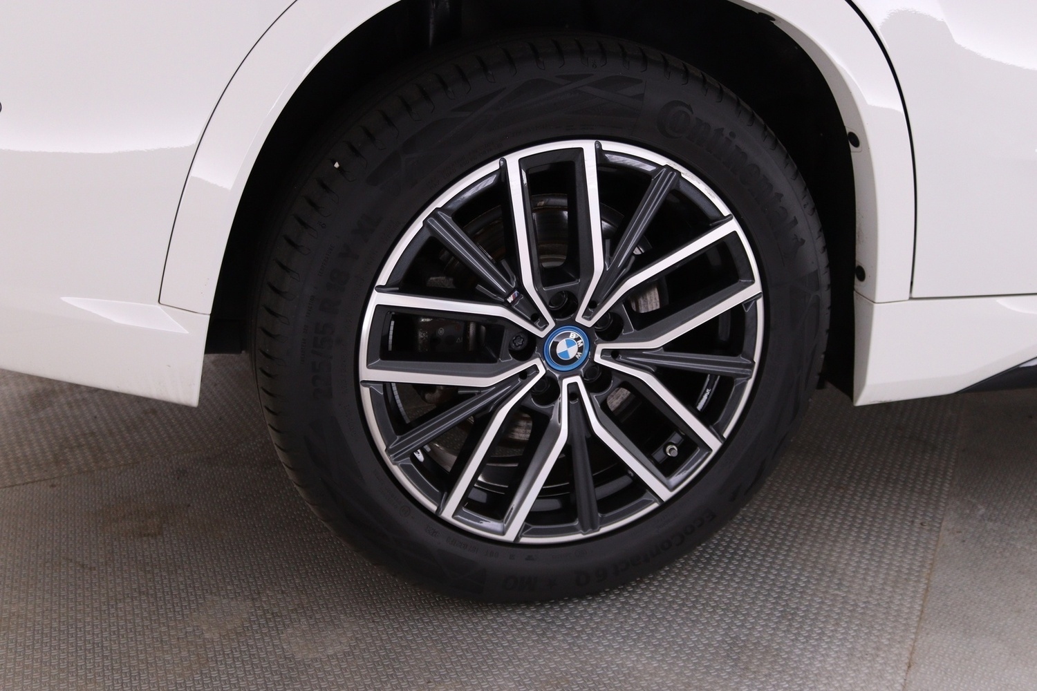 BMW iX1 vaihtoauto