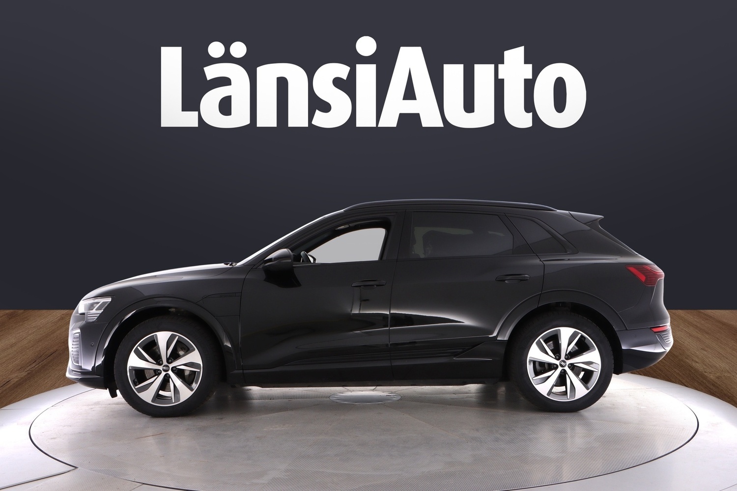Audi Q8 e-tron vaihtoauto