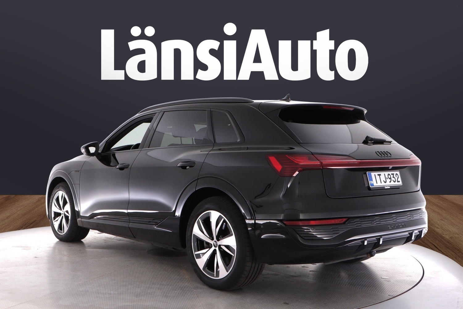 Audi Q8 e-tron vaihtoauto