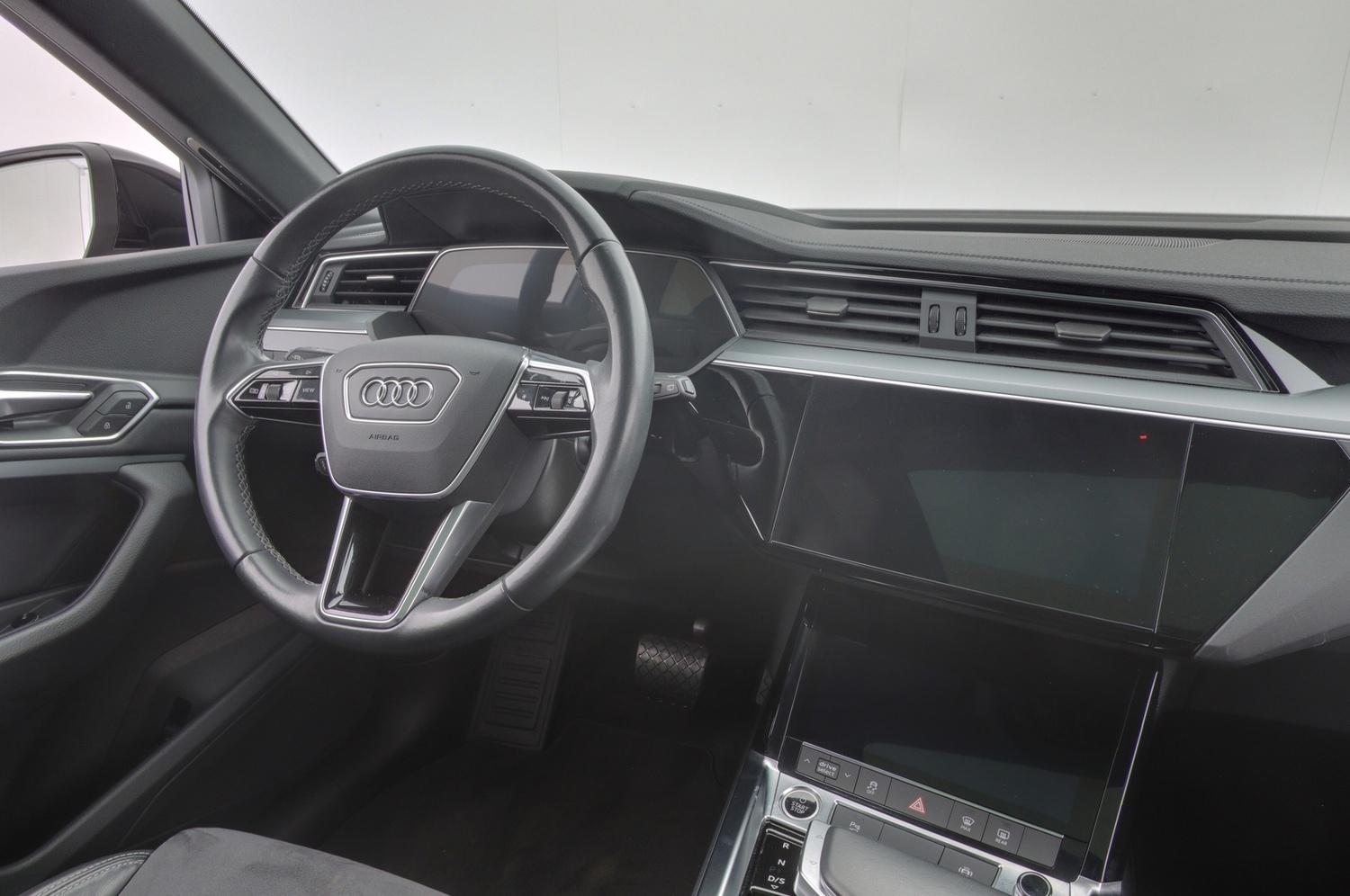 Audi Q8 e-tron vaihtoauto
