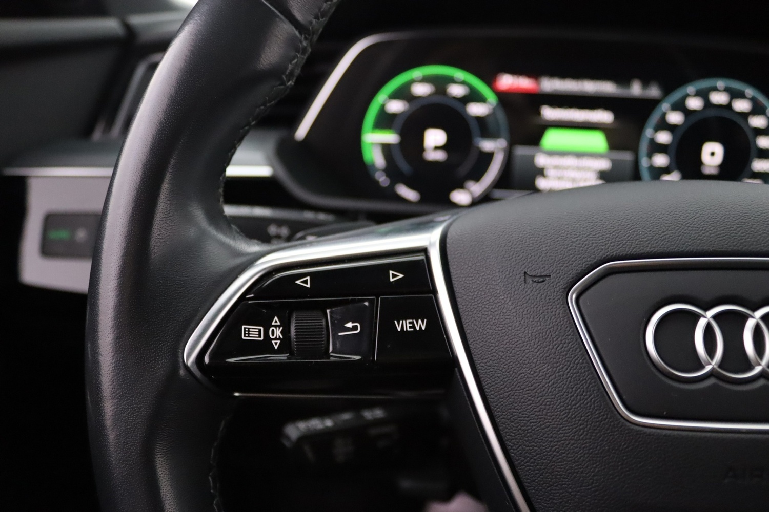 Audi Q8 e-tron vaihtoauto