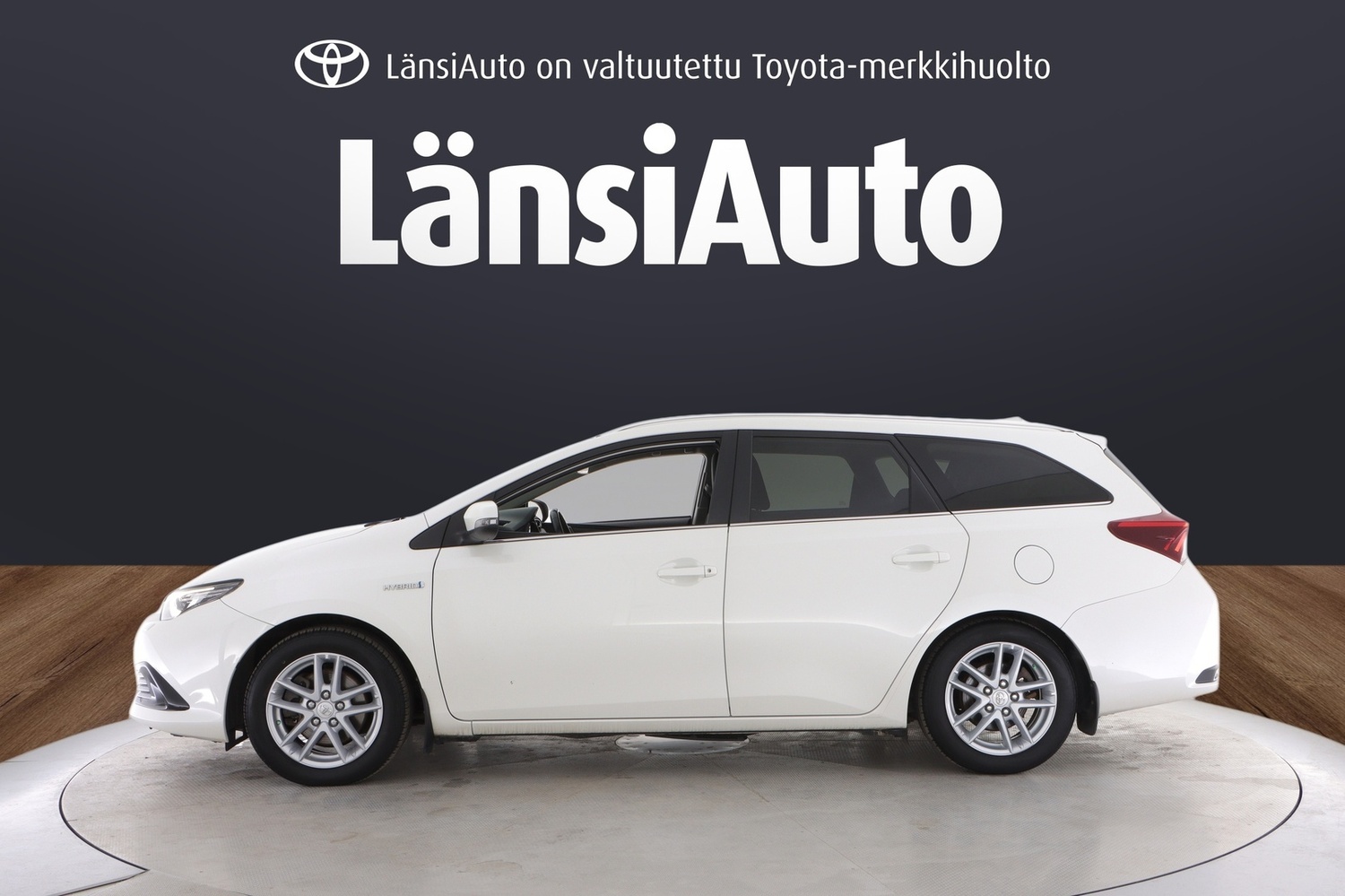 Toyota Auris vaihtoauto