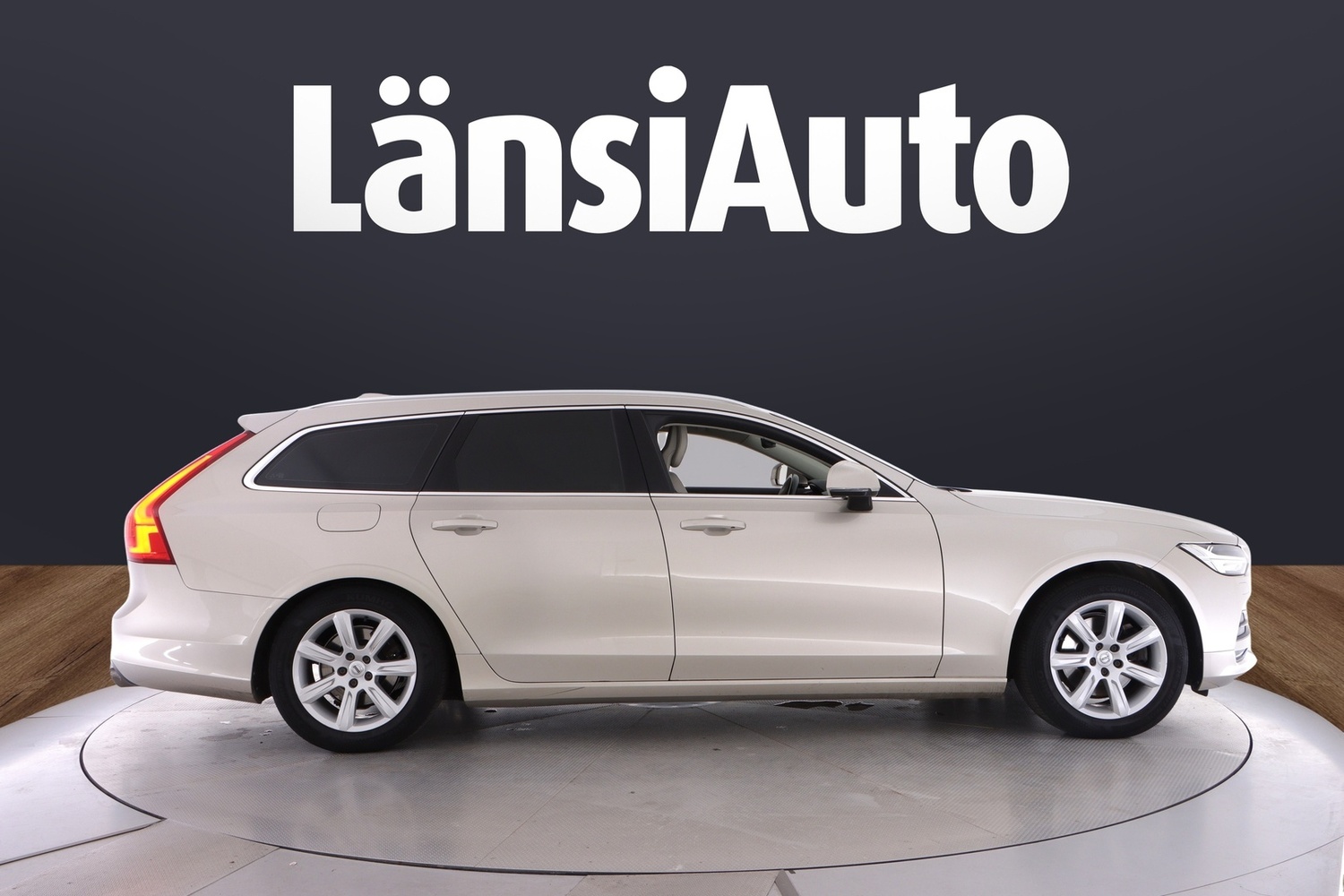 Volvo V90 vaihtoauto
