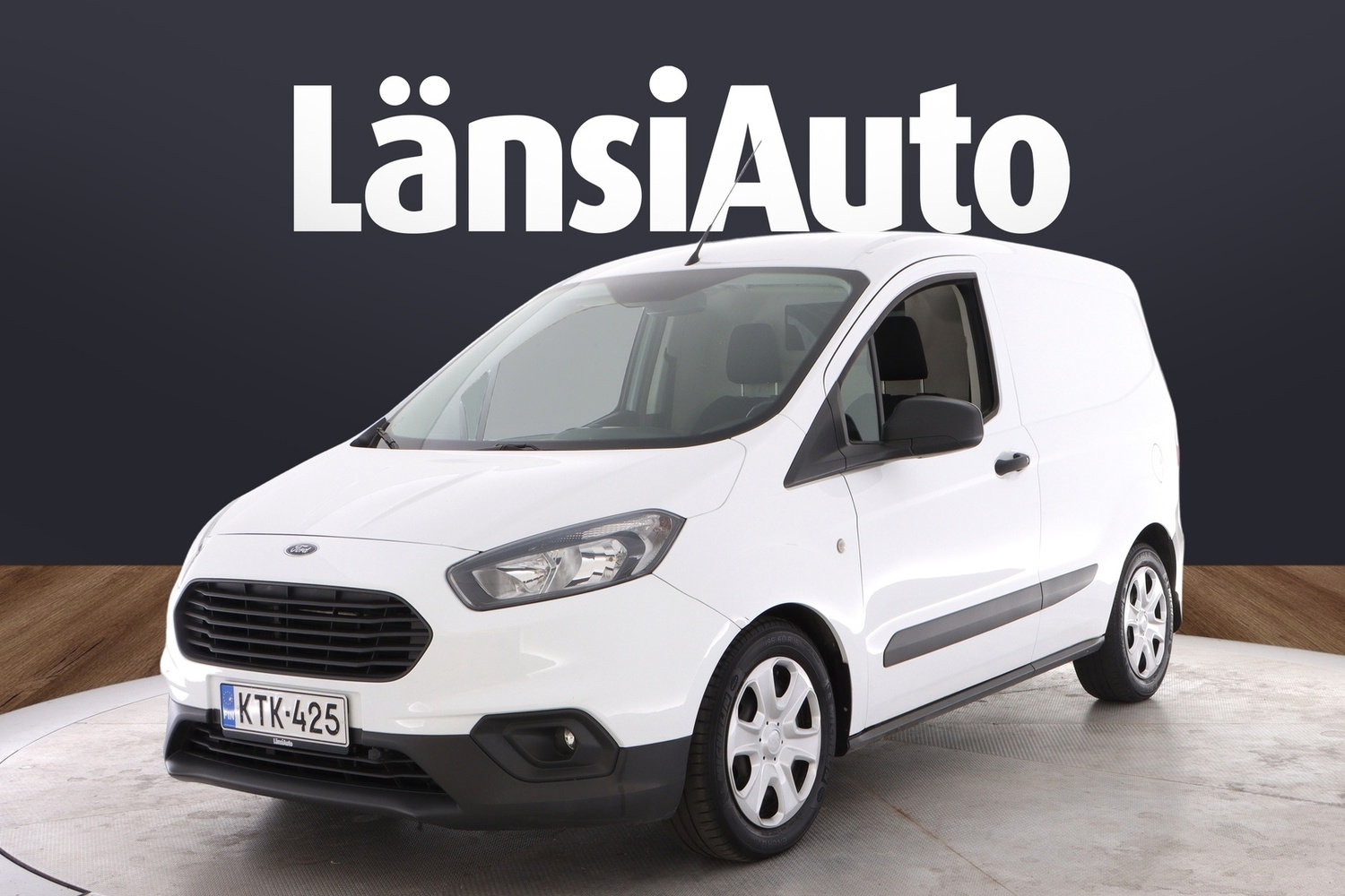 Ford Transit Courier vaihtoauto