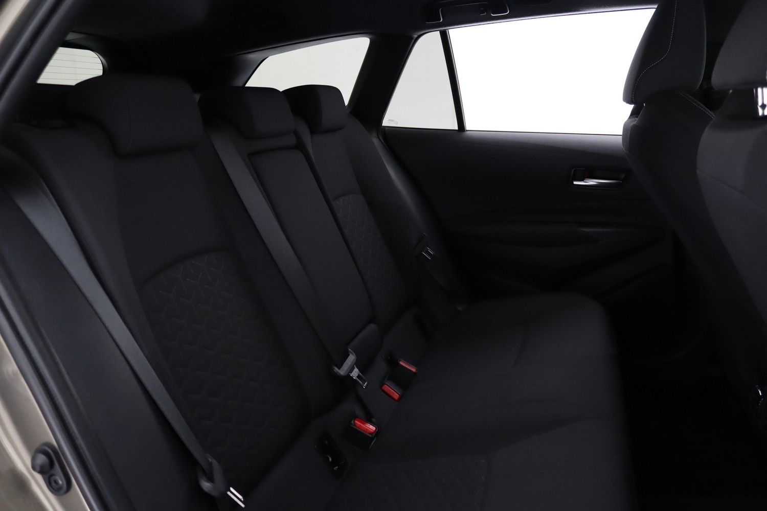 Suzuki Swace vaihtoauto