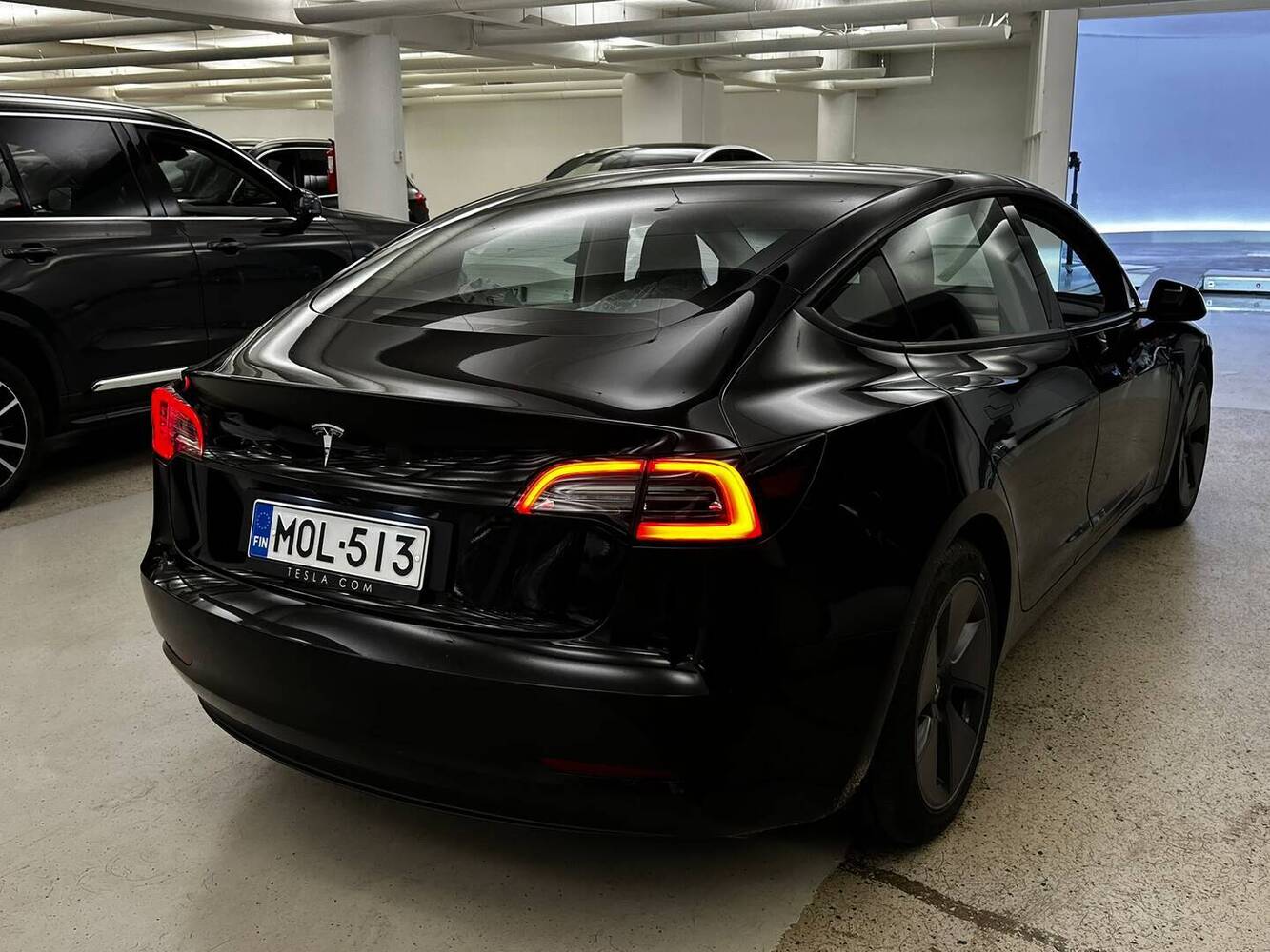 Tesla Model 3 vaihtoauto